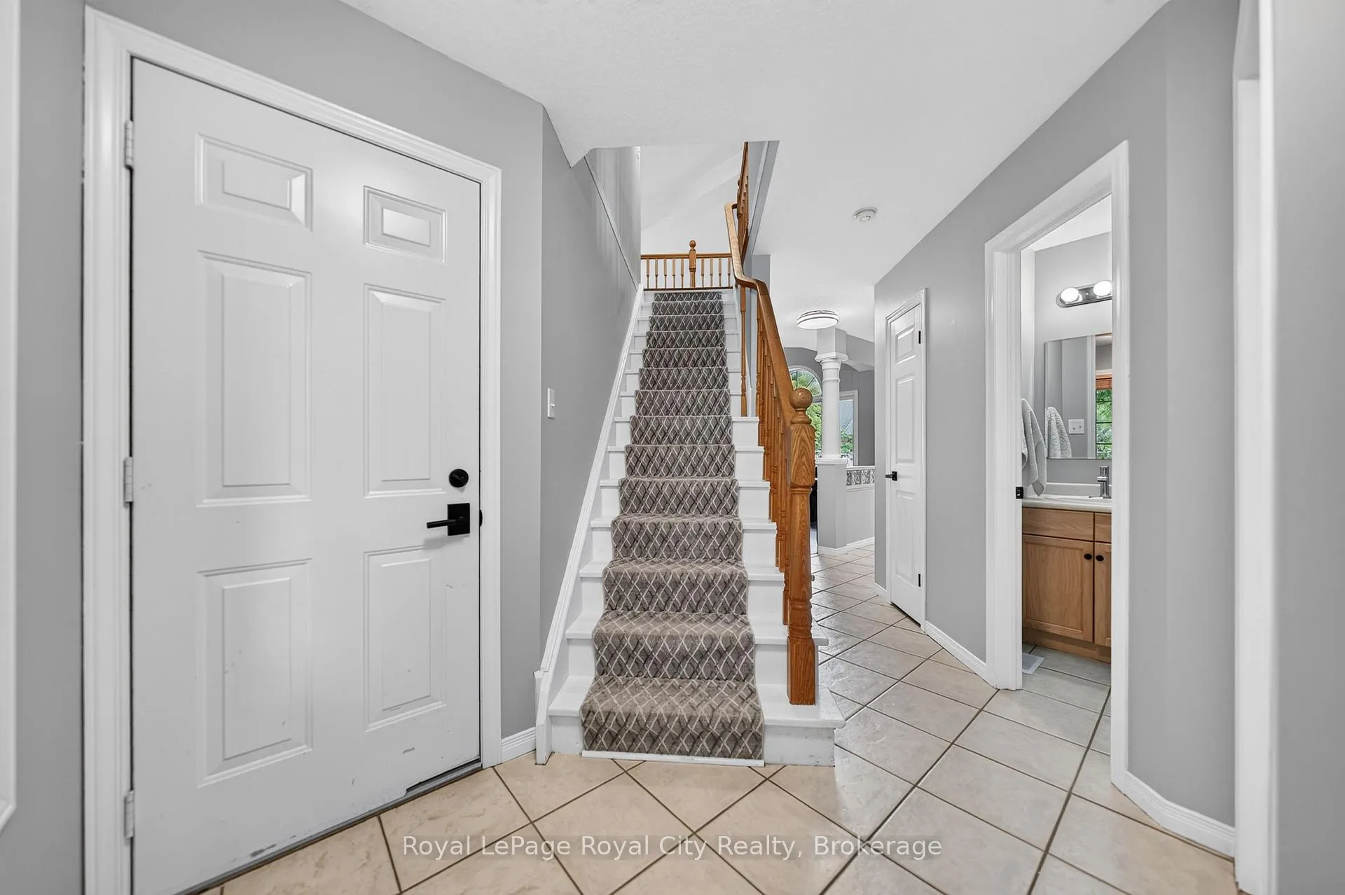 Photo 7 of 15 Camm Crescent, Guelph, Pineridge/Westminster Woods — HOMEH