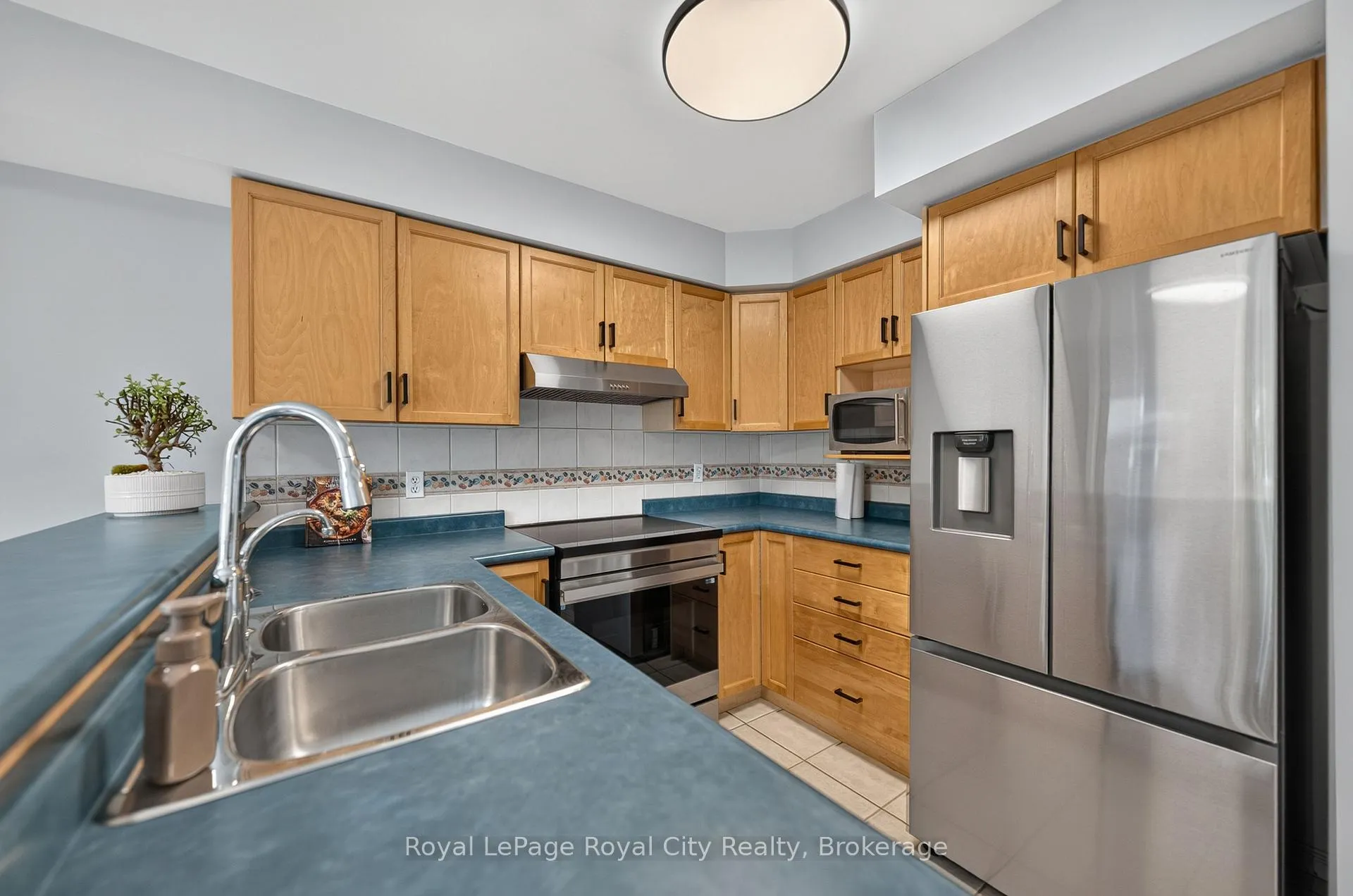 Photo 15 of 15 Camm Crescent, Guelph, Pineridge/Westminster Woods — HOMEH