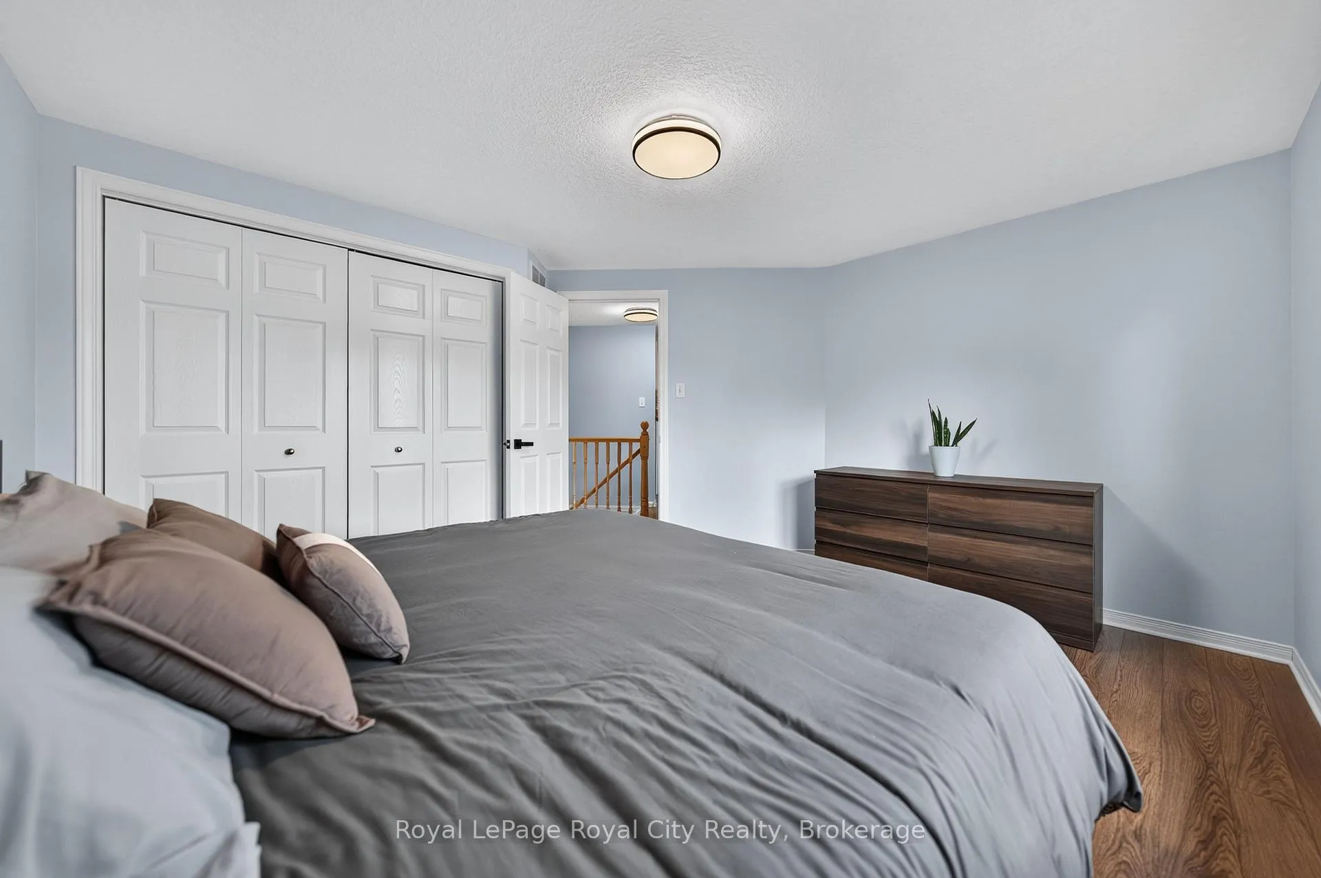 Photo 23 of 15 Camm Crescent, Guelph, Pineridge/Westminster Woods — HOMEH