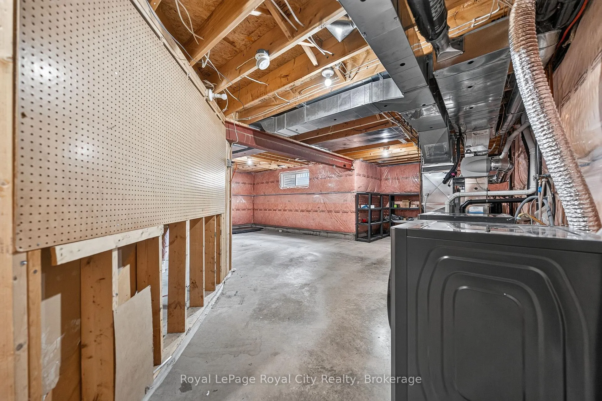 Photo 31 of 15 Camm Crescent, Guelph, Pineridge/Westminster Woods — HOMEH