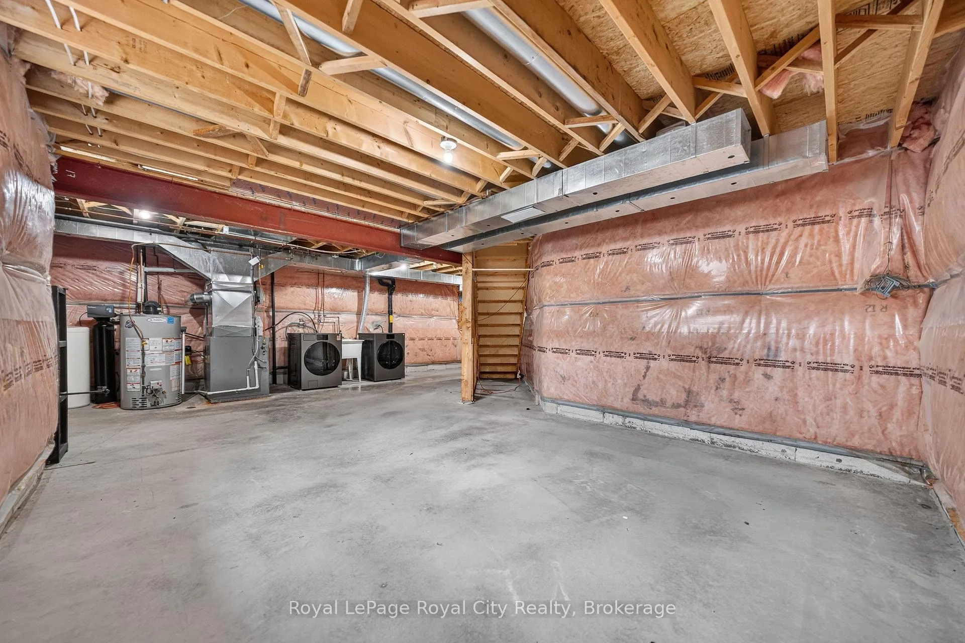Photo 34 of 15 Camm Crescent, Guelph, Pineridge/Westminster Woods — HOMEH