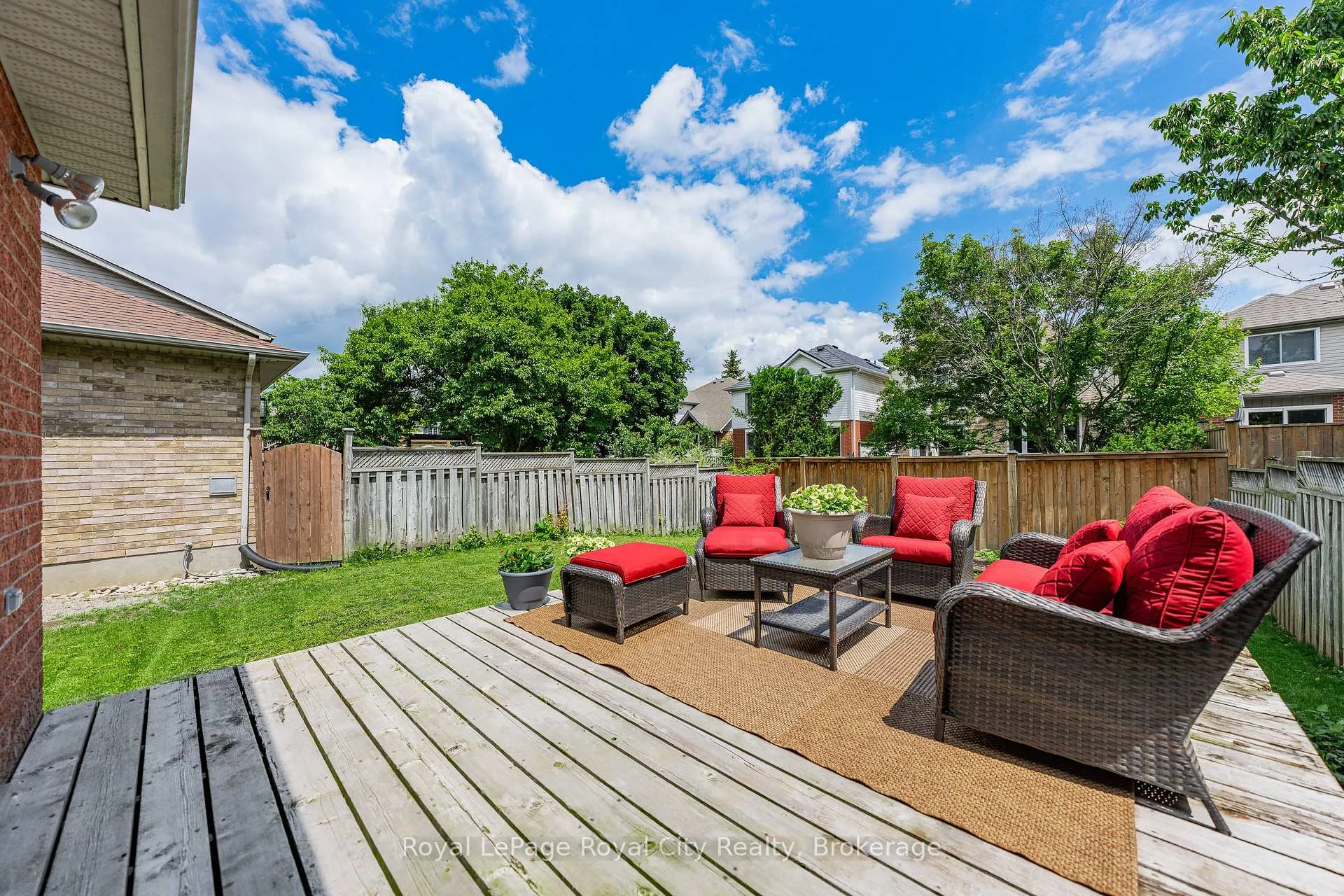 Photo 36 of 15 Camm Crescent, Guelph, Pineridge/Westminster Woods — HOMEH