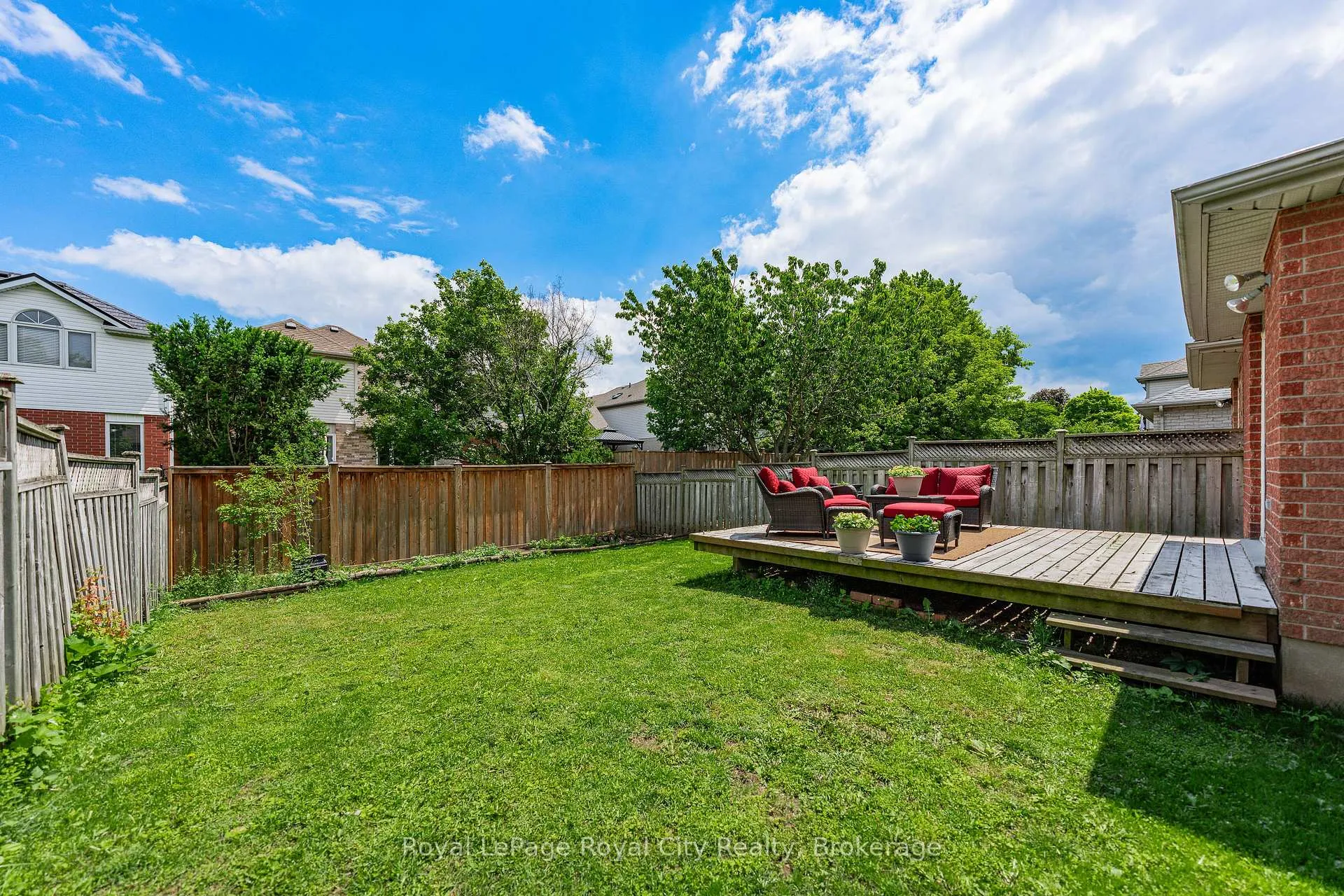 Photo 38 of 15 Camm Crescent, Guelph, Pineridge/Westminster Woods — HOMEH