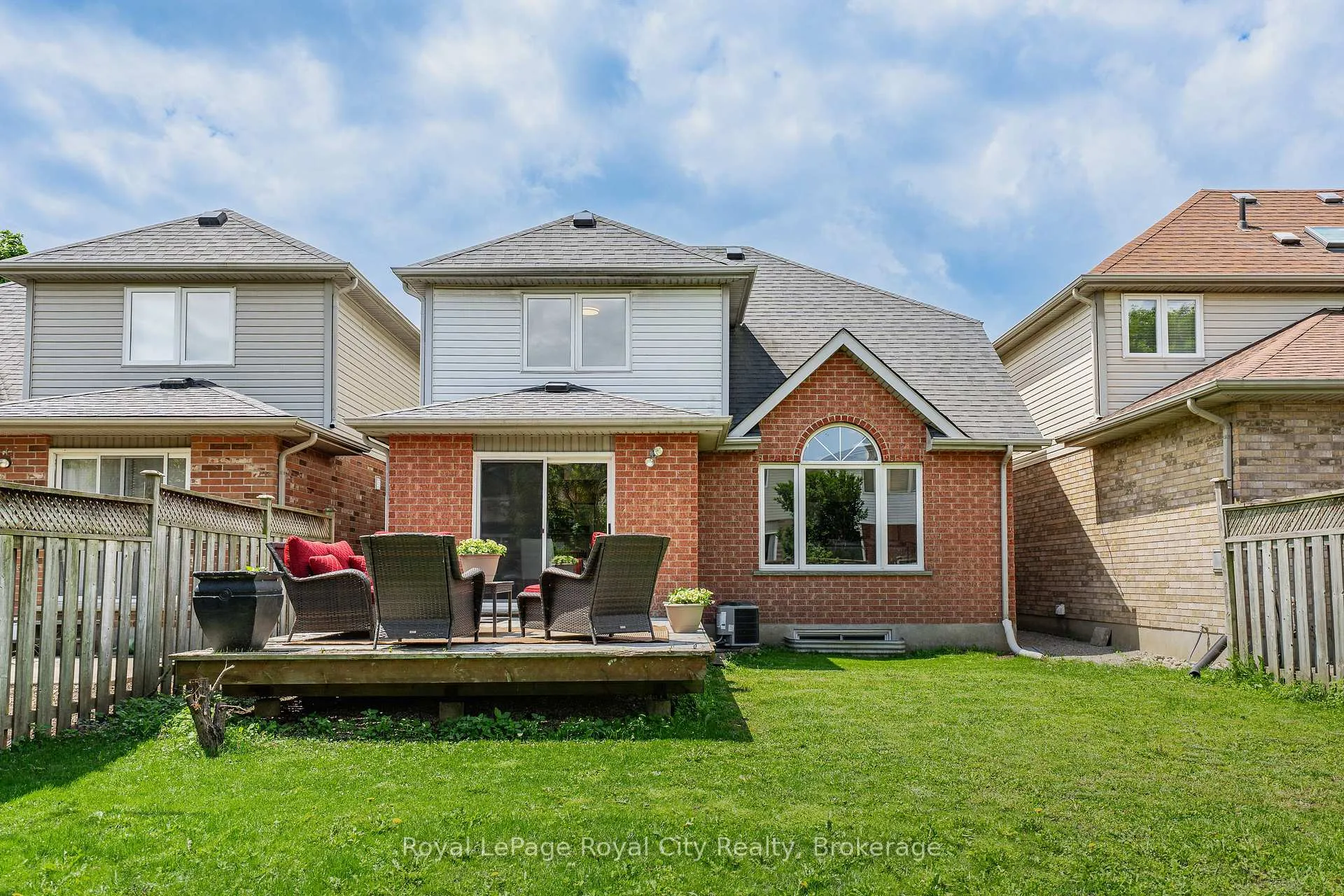 Photo 41 of 15 Camm Crescent, Guelph, Pineridge/Westminster Woods — HOMEH