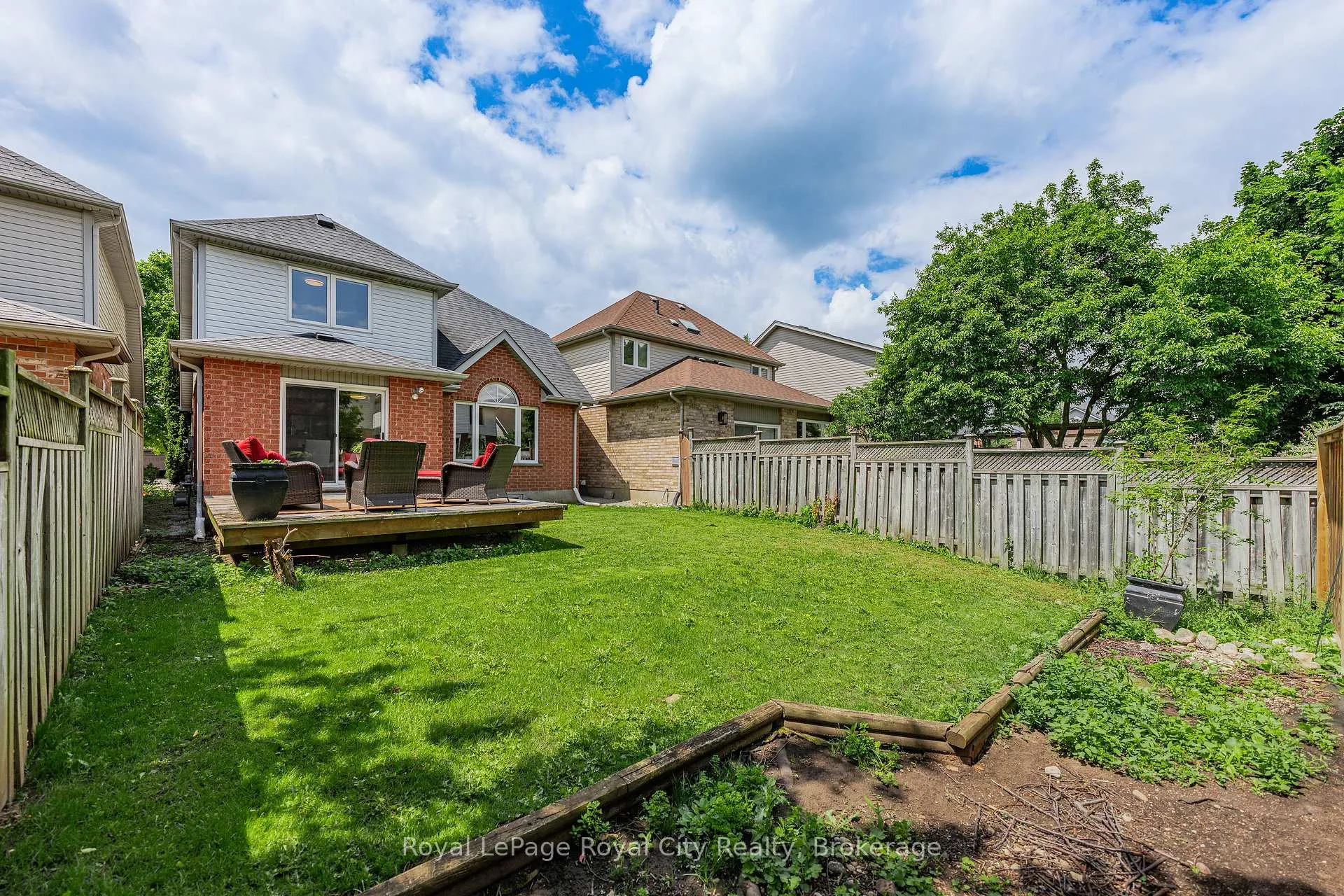 Photo 42 of 15 Camm Crescent, Guelph, Pineridge/Westminster Woods — HOMEH
