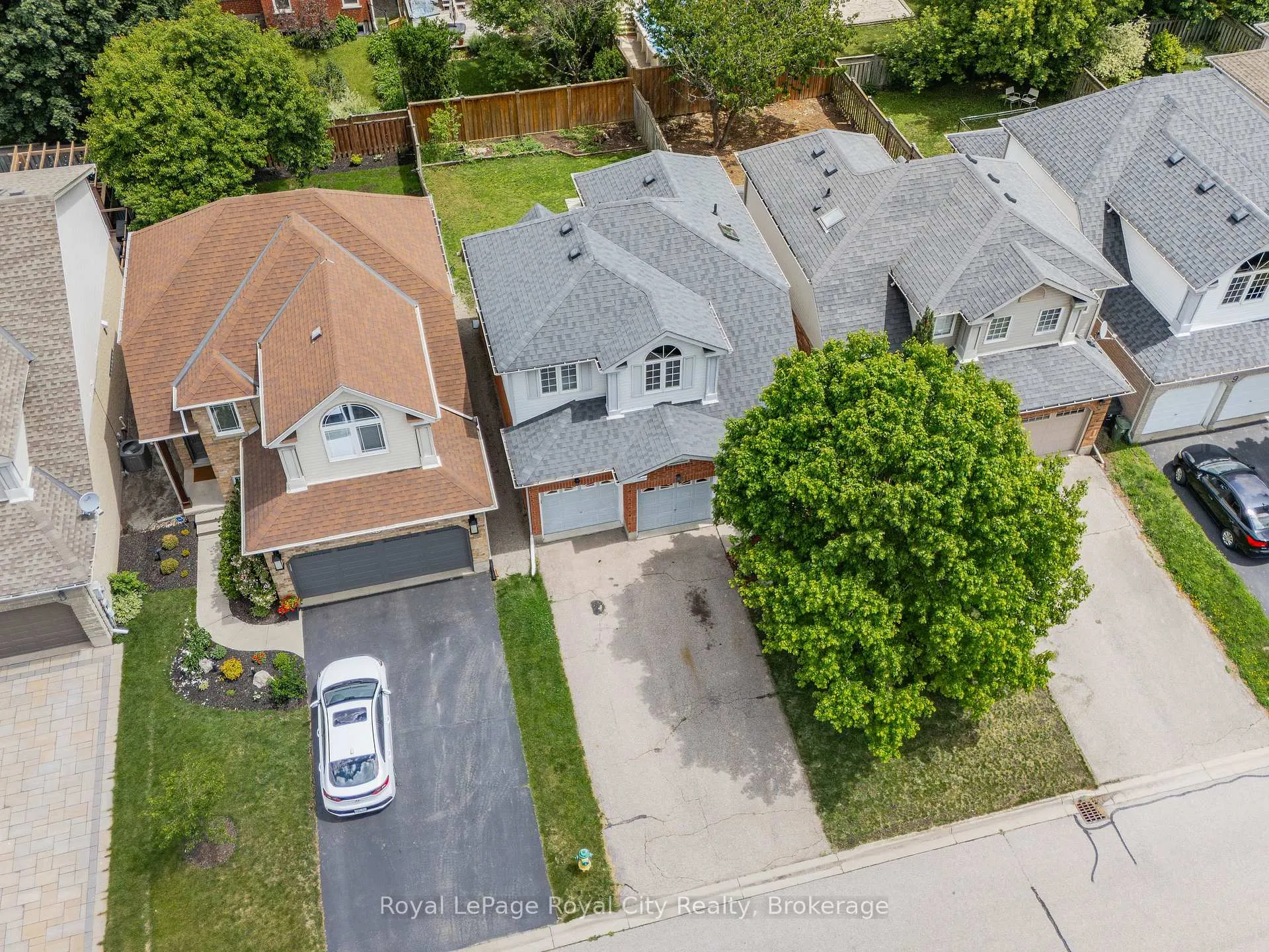 Photo 43 of 15 Camm Crescent, Guelph, Pineridge/Westminster Woods — HOMEH