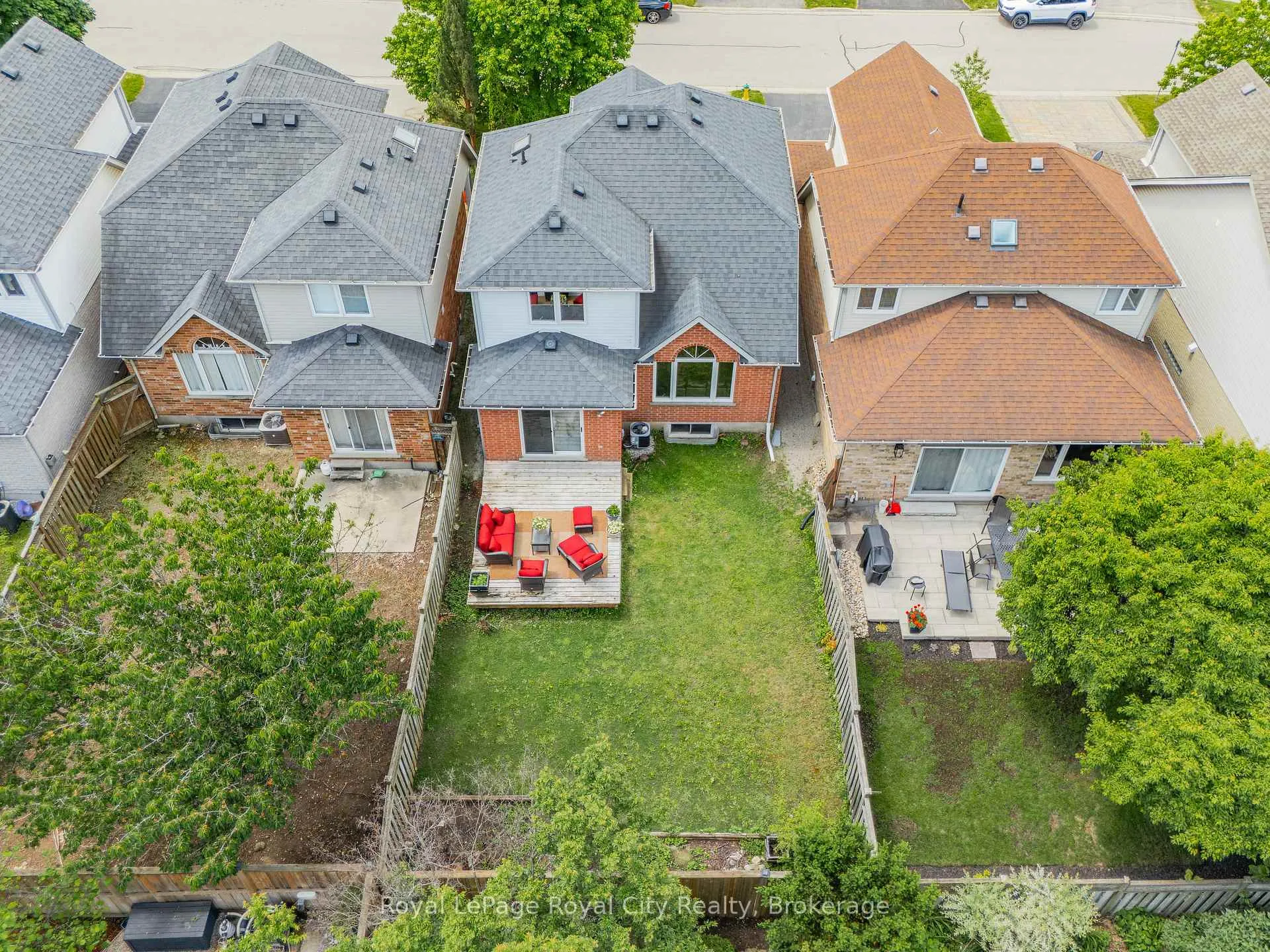 Photo 44 of 15 Camm Crescent, Guelph, Pineridge/Westminster Woods — HOMEH