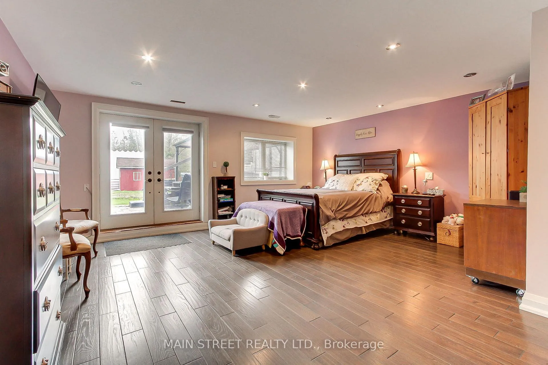 Photo 5 of 1 Mustard Street, Uxbridge, Rural Uxbridge — HOMEH
