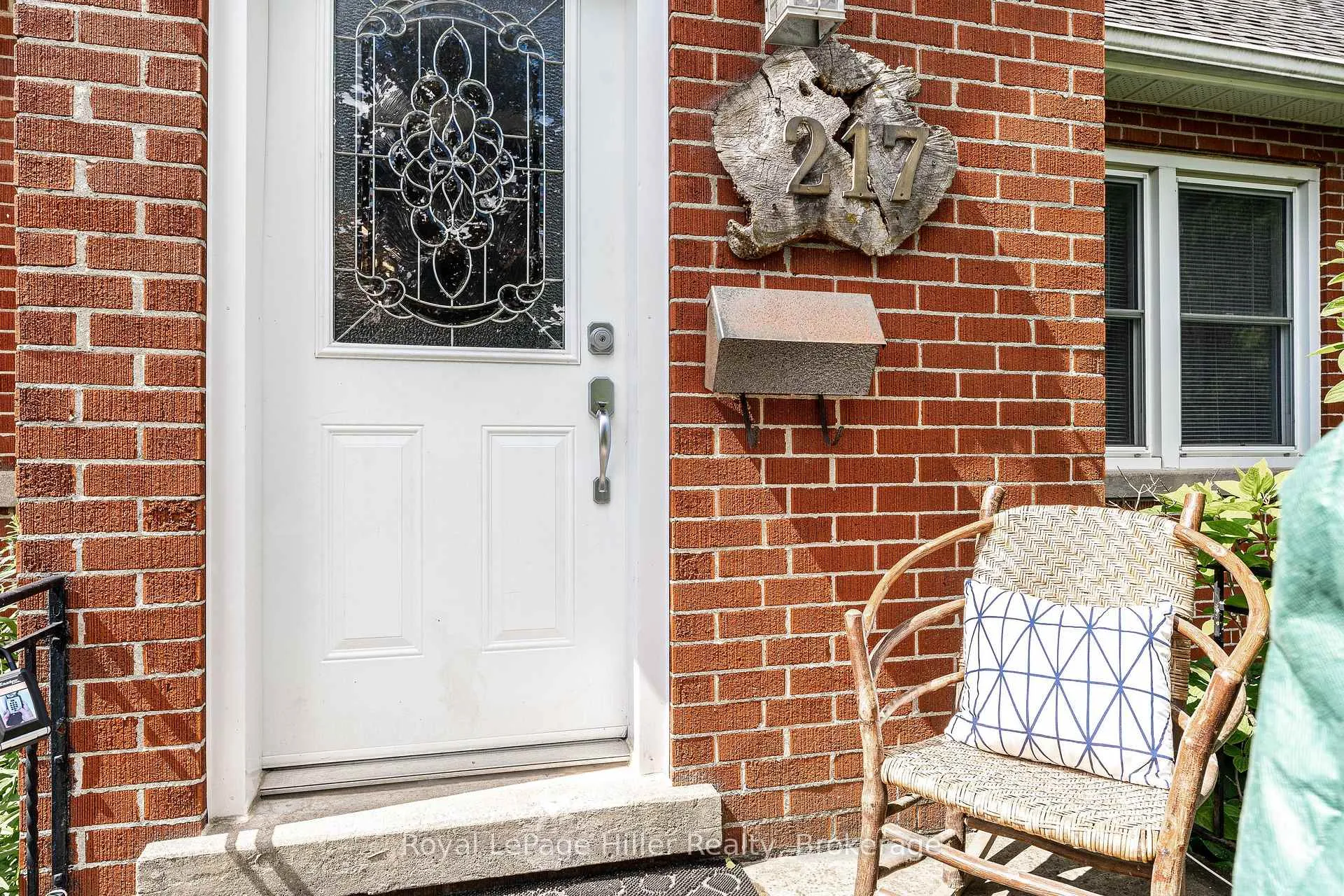 Photo 3 of 217 Norman Street, Stratford — HOMEH