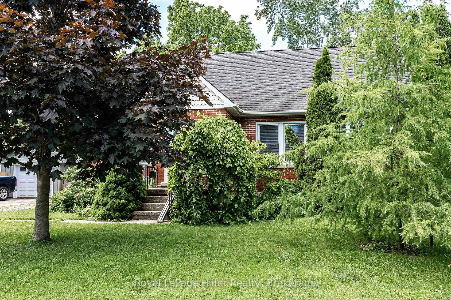 Photo 33 of 217 Norman Street, Stratford — HOMEH