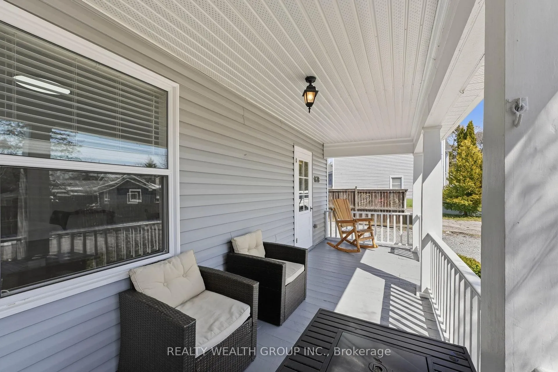 Photo 3 of 1678 David Street, Pickering, Rural Pickering — HOMEH