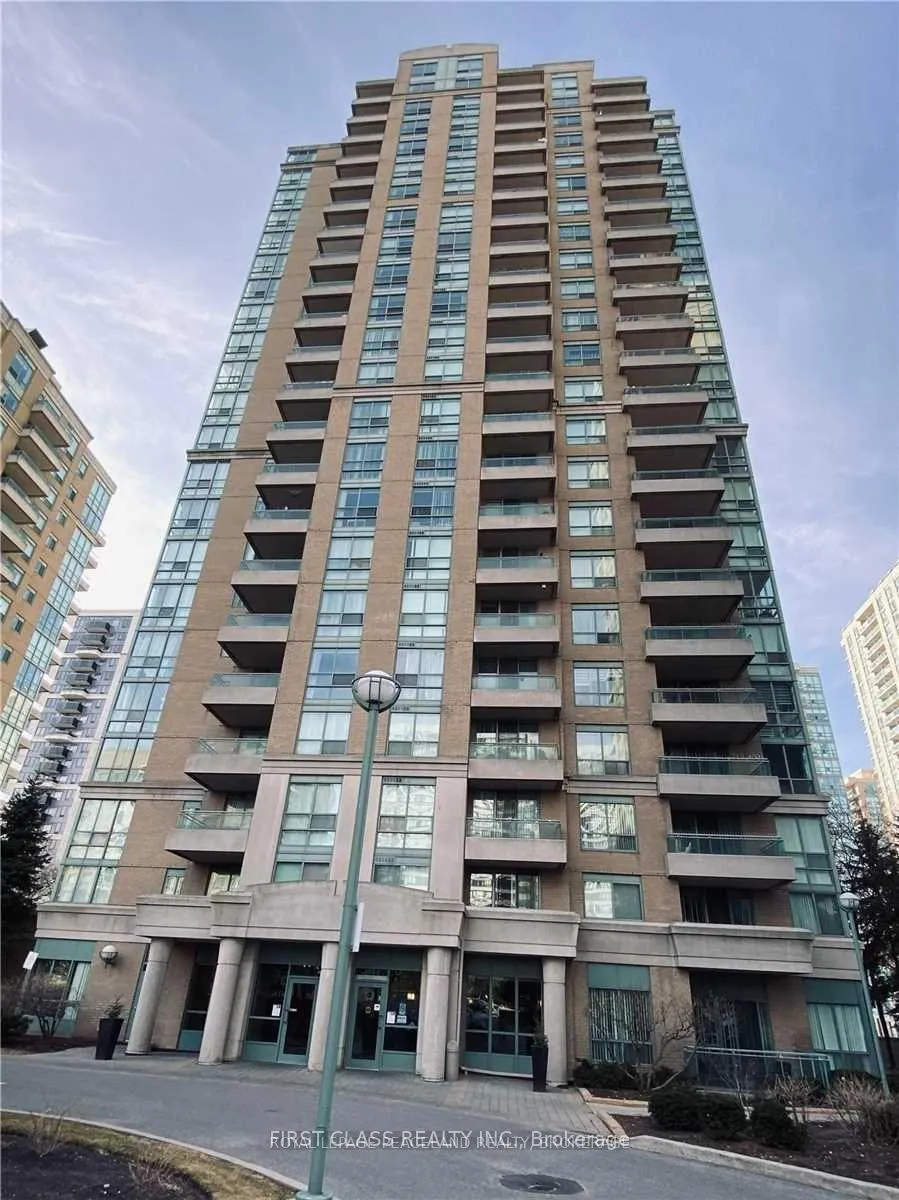 Front of Unit 1605, 1 Pemberton Avenue