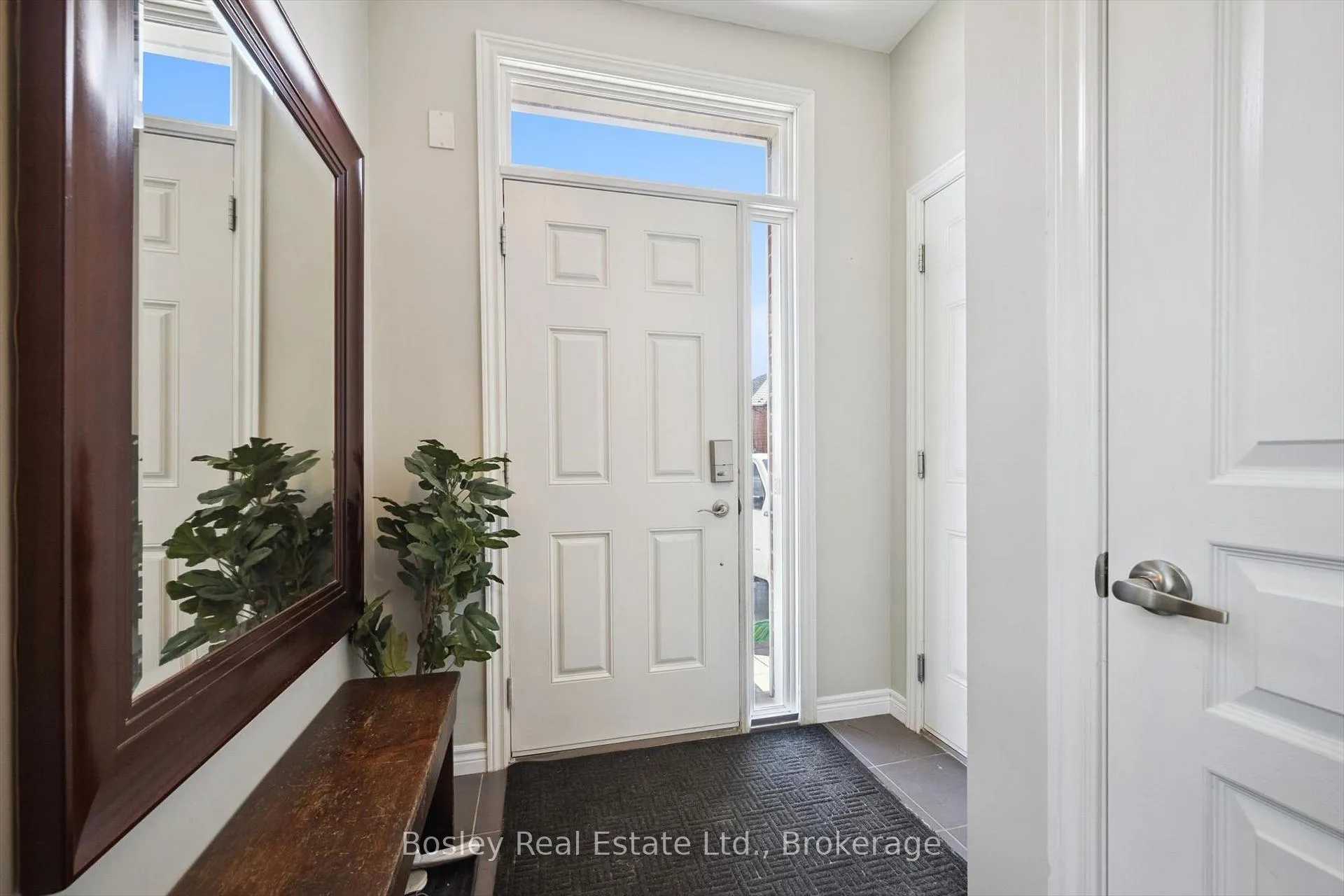 Photo 5 of 360 Louisa Street, Kitchener, Mount Hope Huron Park — HOMEH