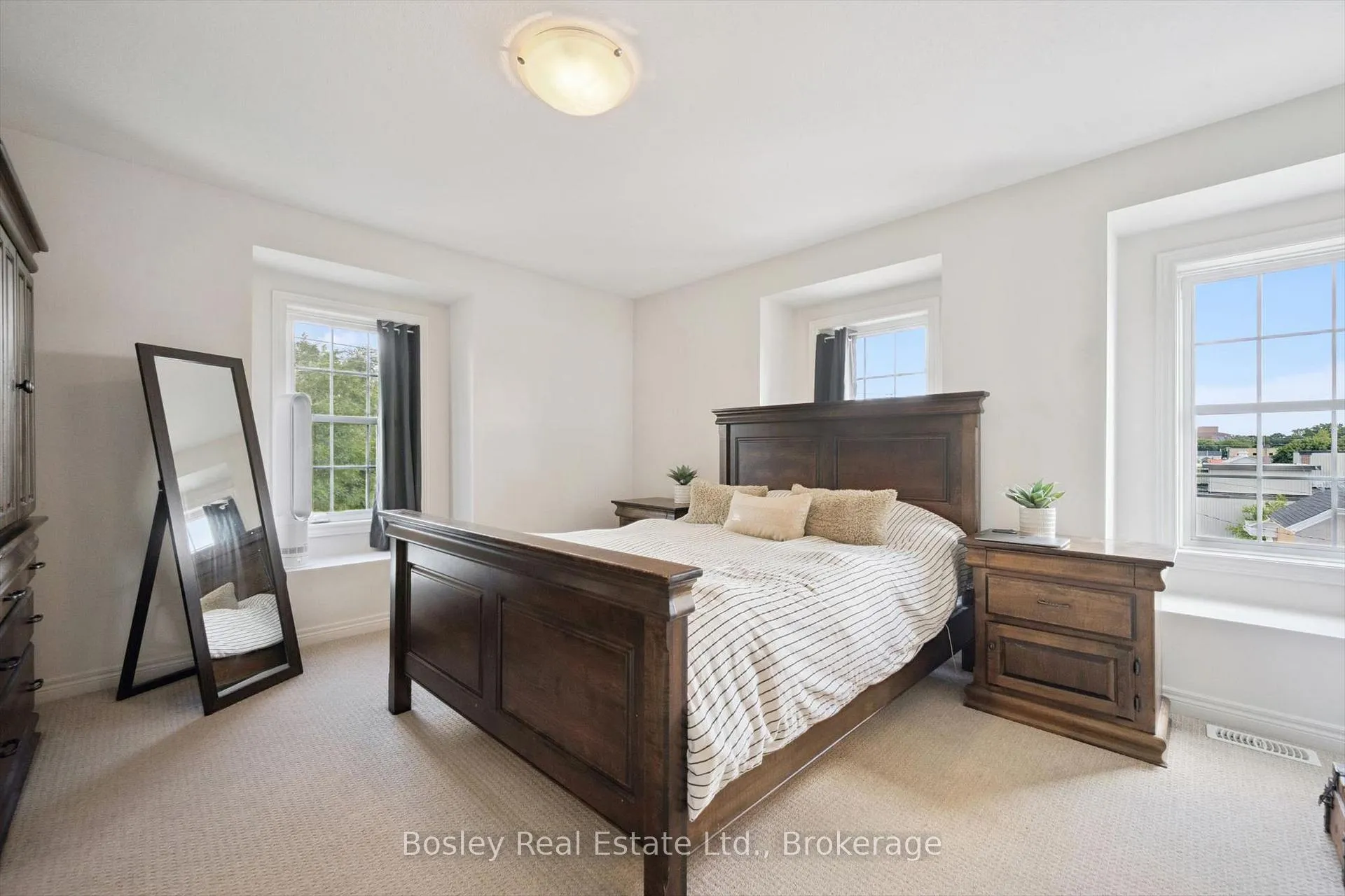 Photo 20 of 360 Louisa Street, Kitchener, Mount Hope Huron Park — HOMEH