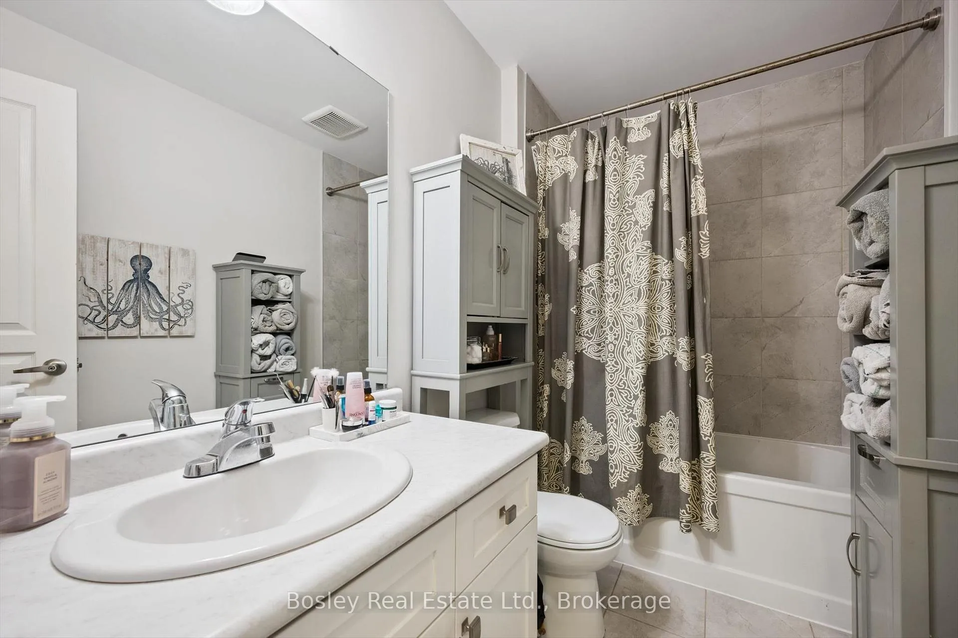 Photo 27 of 360 Louisa Street, Kitchener, Mount Hope Huron Park — HOMEH