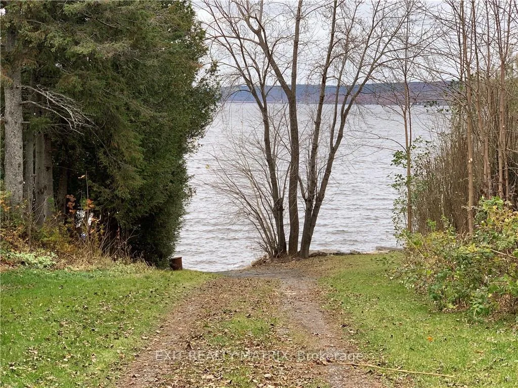 Photo 15 of 889 Lalonde Road, Champlain, L'Orignal — HOMEH