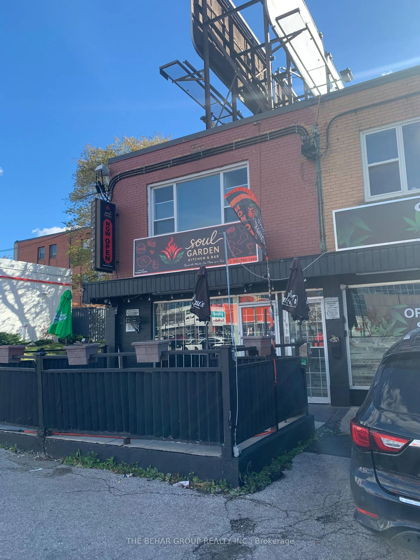 Photo of Unit Unit A, 699 Lawrence Avenue