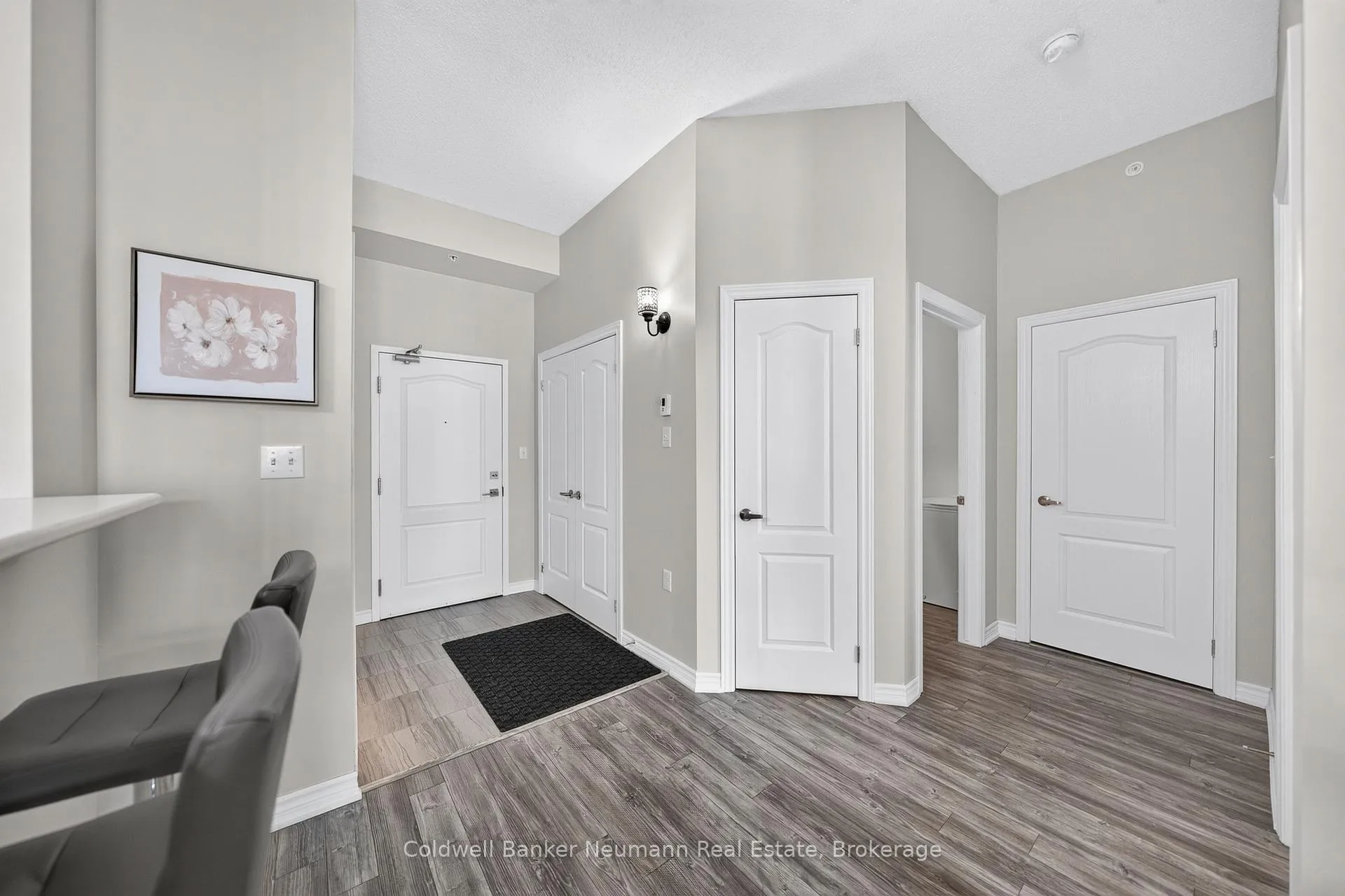 Photo 3 of Unit 412, 1450 Main Street E, Milton, Dempsey — HOMEH