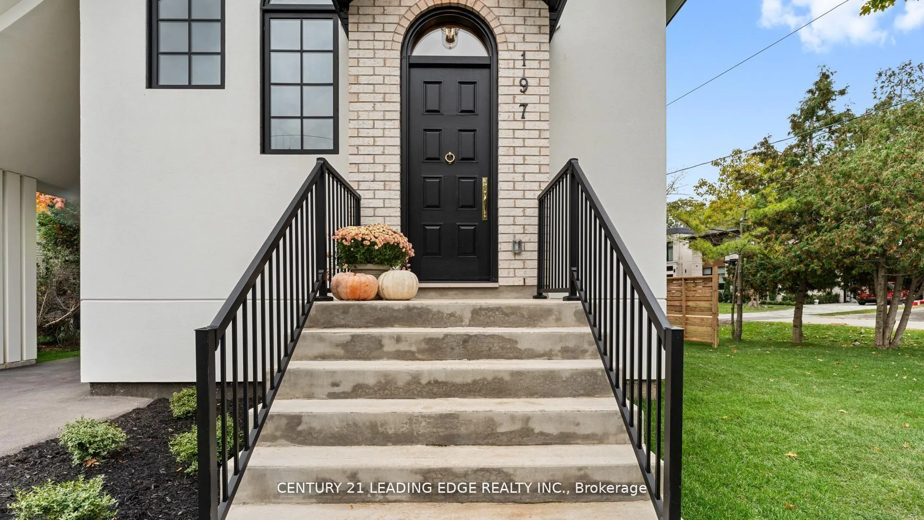 Photo 43 of 197 Glen Oak Drive, Oakville, West — HOMEH