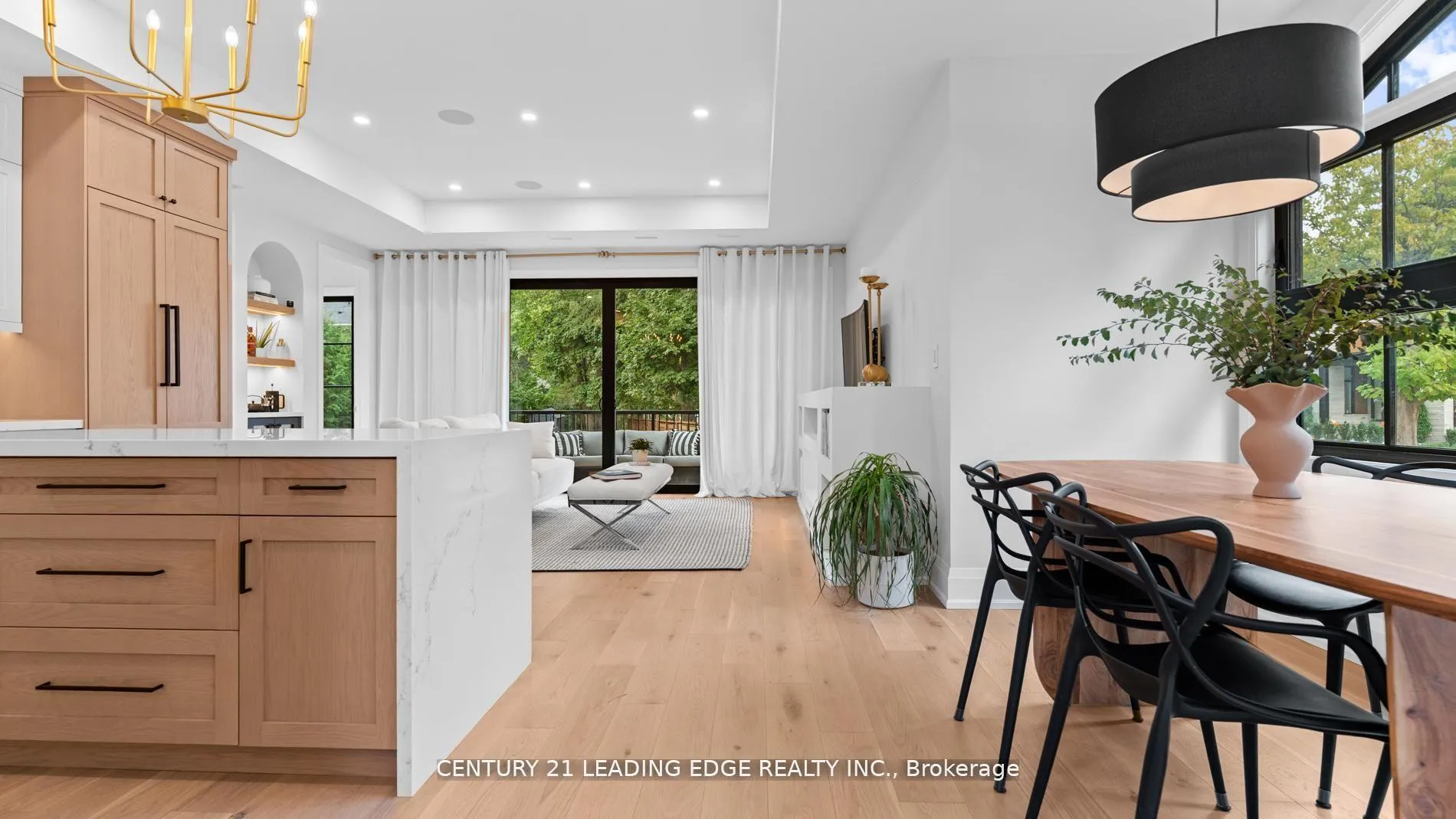 Photo 6 of 197 Glen Oak Drive, Oakville, West — HOMEH