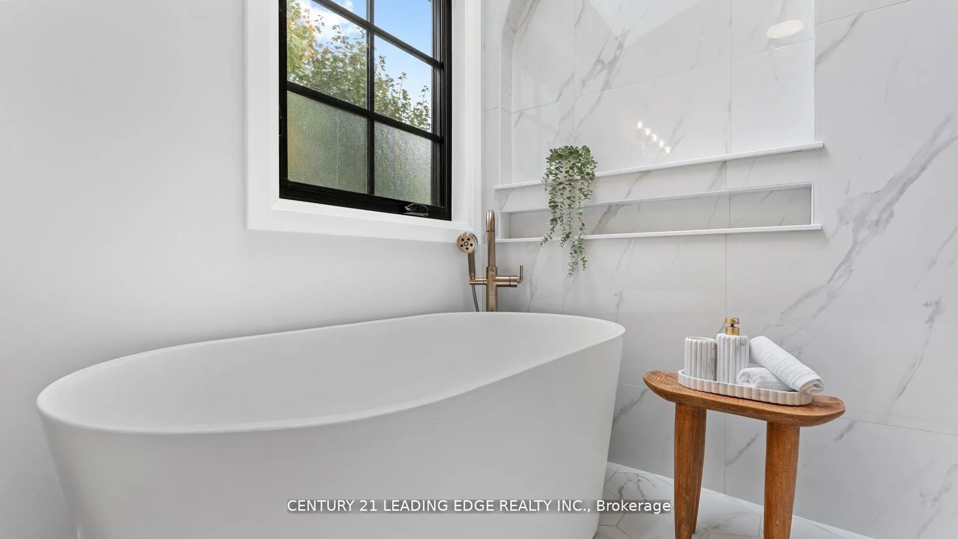 Photo 27 of 197 Glen Oak Drive, Oakville, West — HOMEH