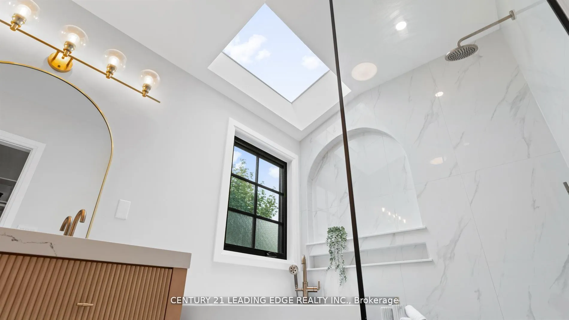 Photo 29 of 197 Glen Oak Drive, Oakville, West — HOMEH