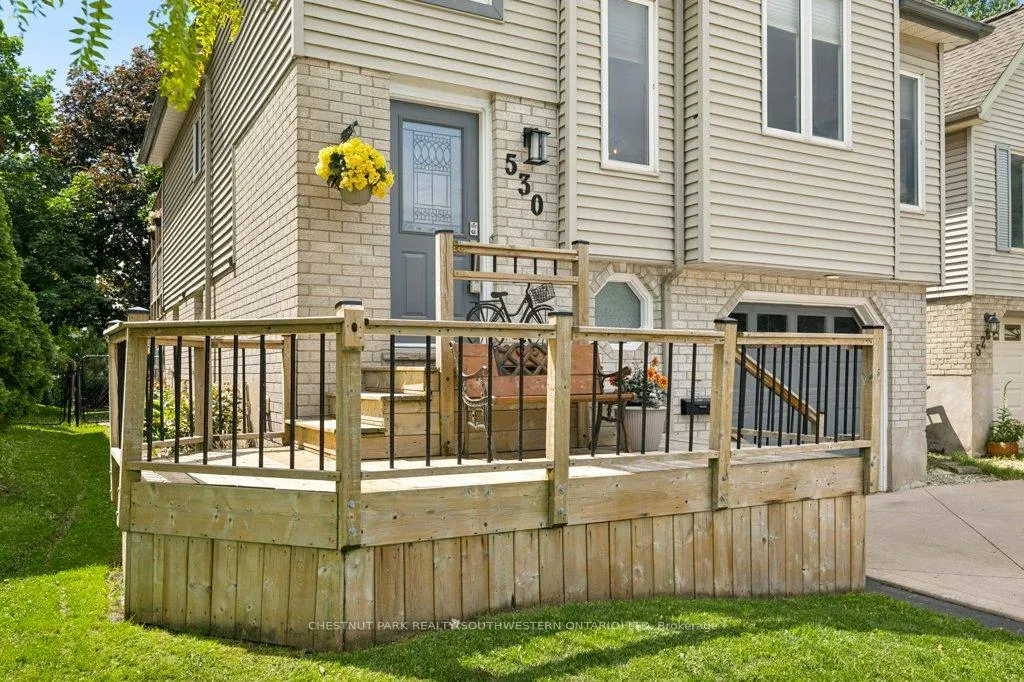 Photo 4 of 530 Penny Lane, Waterloo — HOMEH