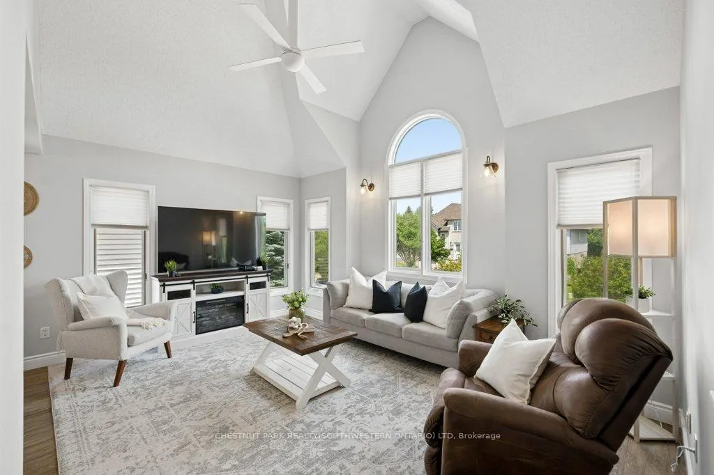 Photo 8 of 530 Penny Lane, Waterloo — HOMEH