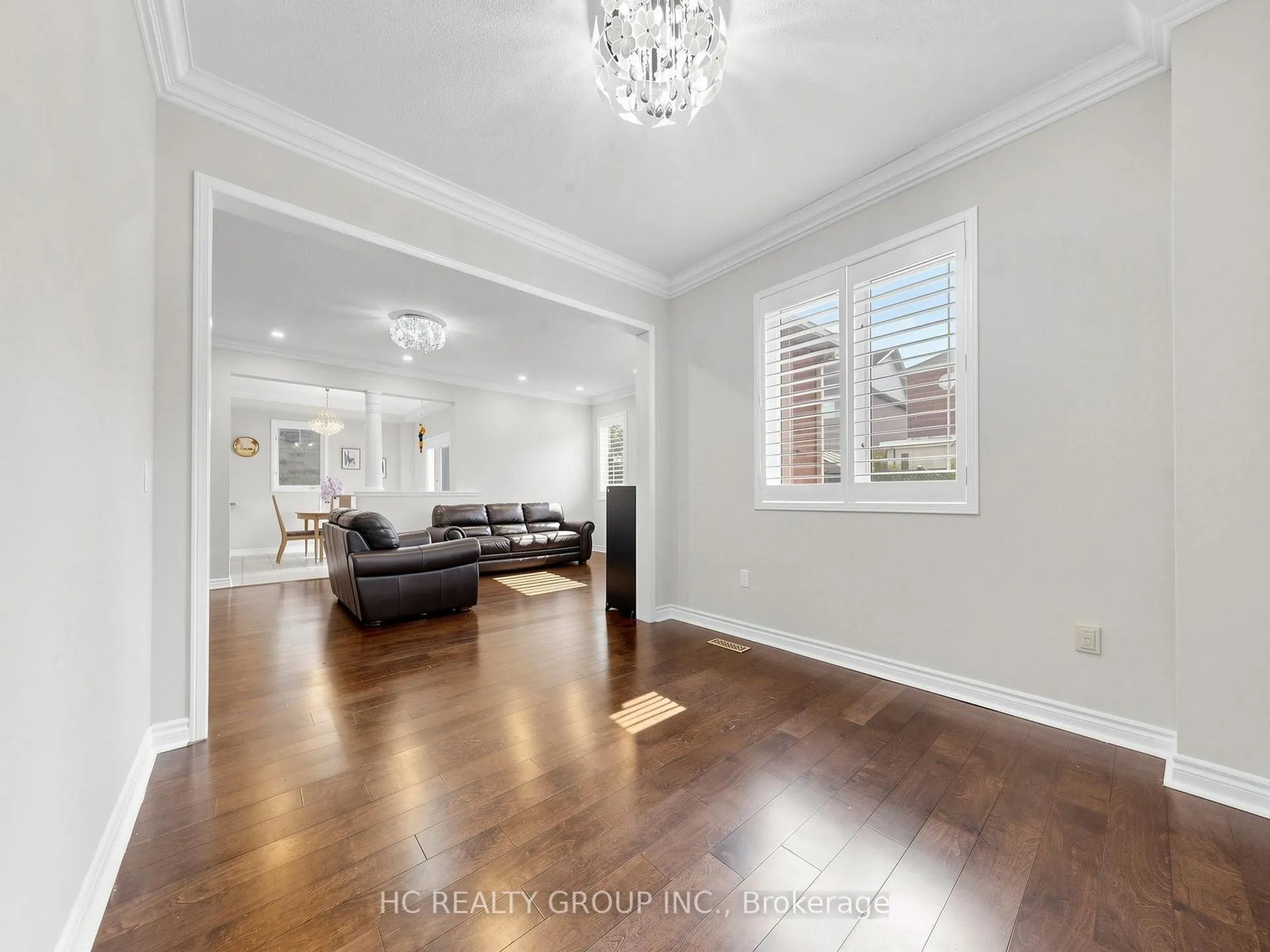 Photo 12 of 232 Stonebridge Drive, Markham, Berczy — HOMEH