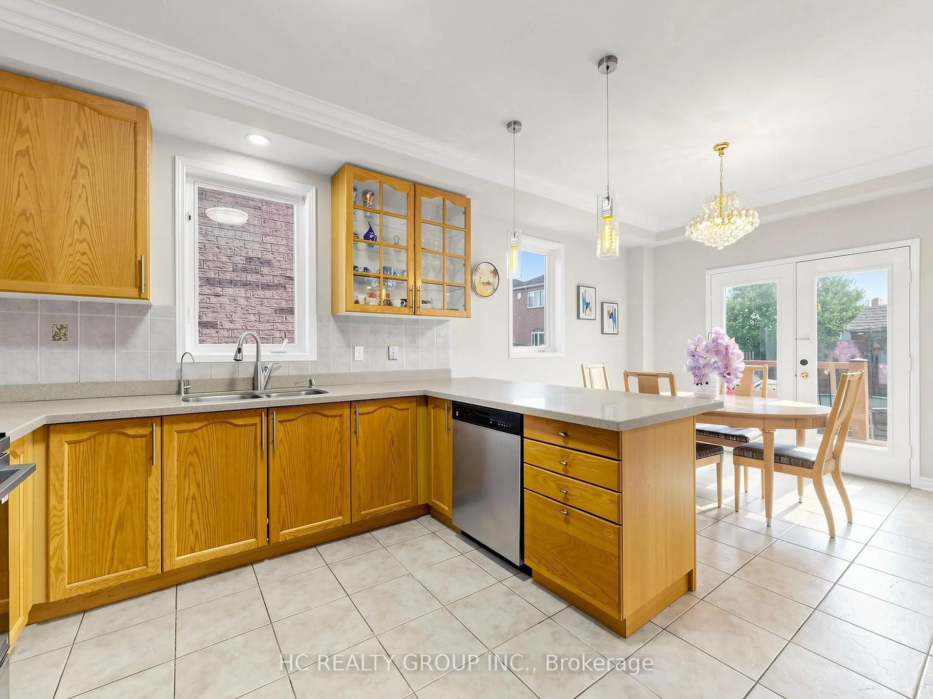 Photo 16 of 232 Stonebridge Drive, Markham, Berczy — HOMEH