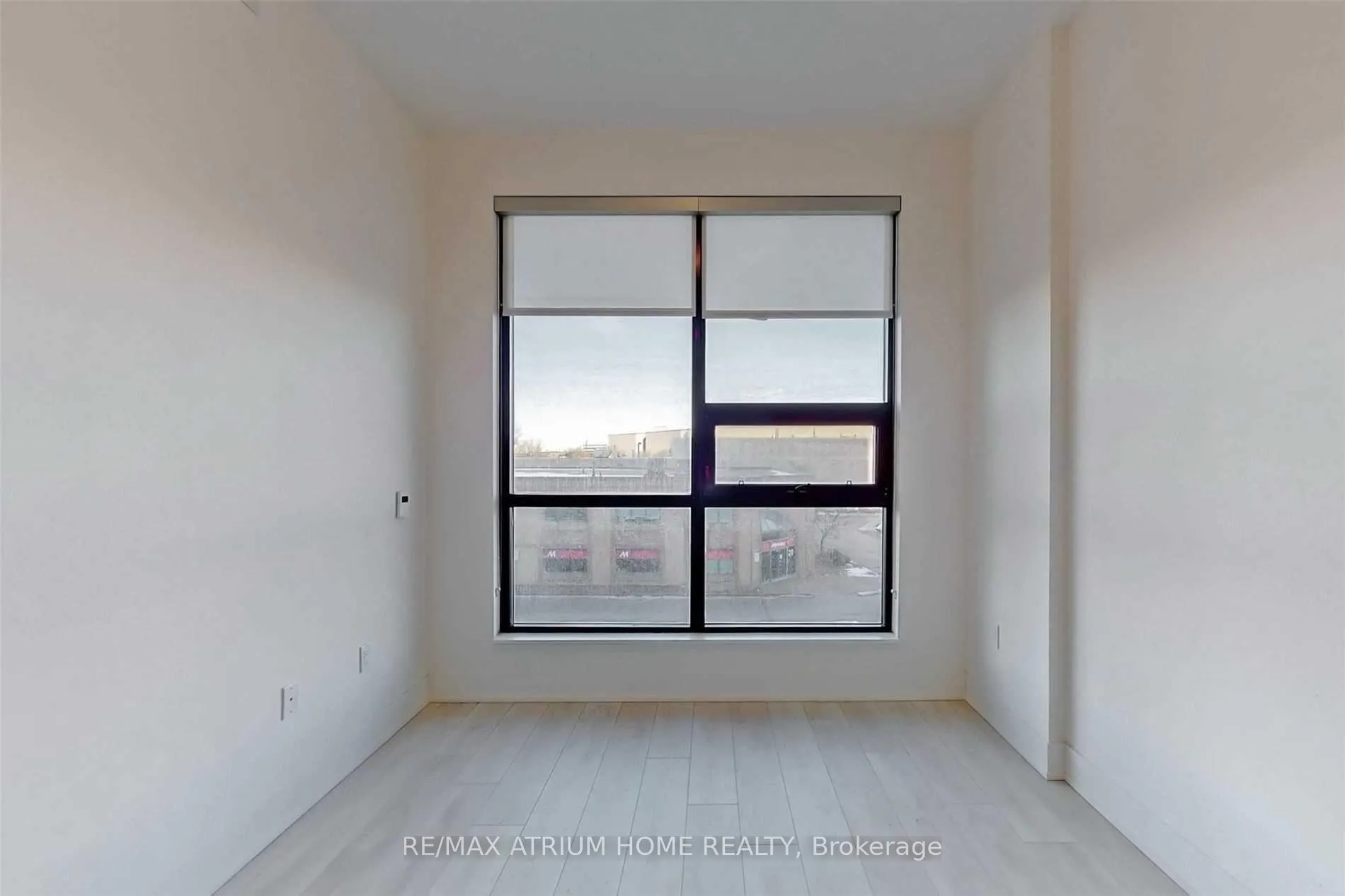 Photo 5 of Unit 210, 2908 Highway 7 Road, Vaughan, Concord — HOMEH