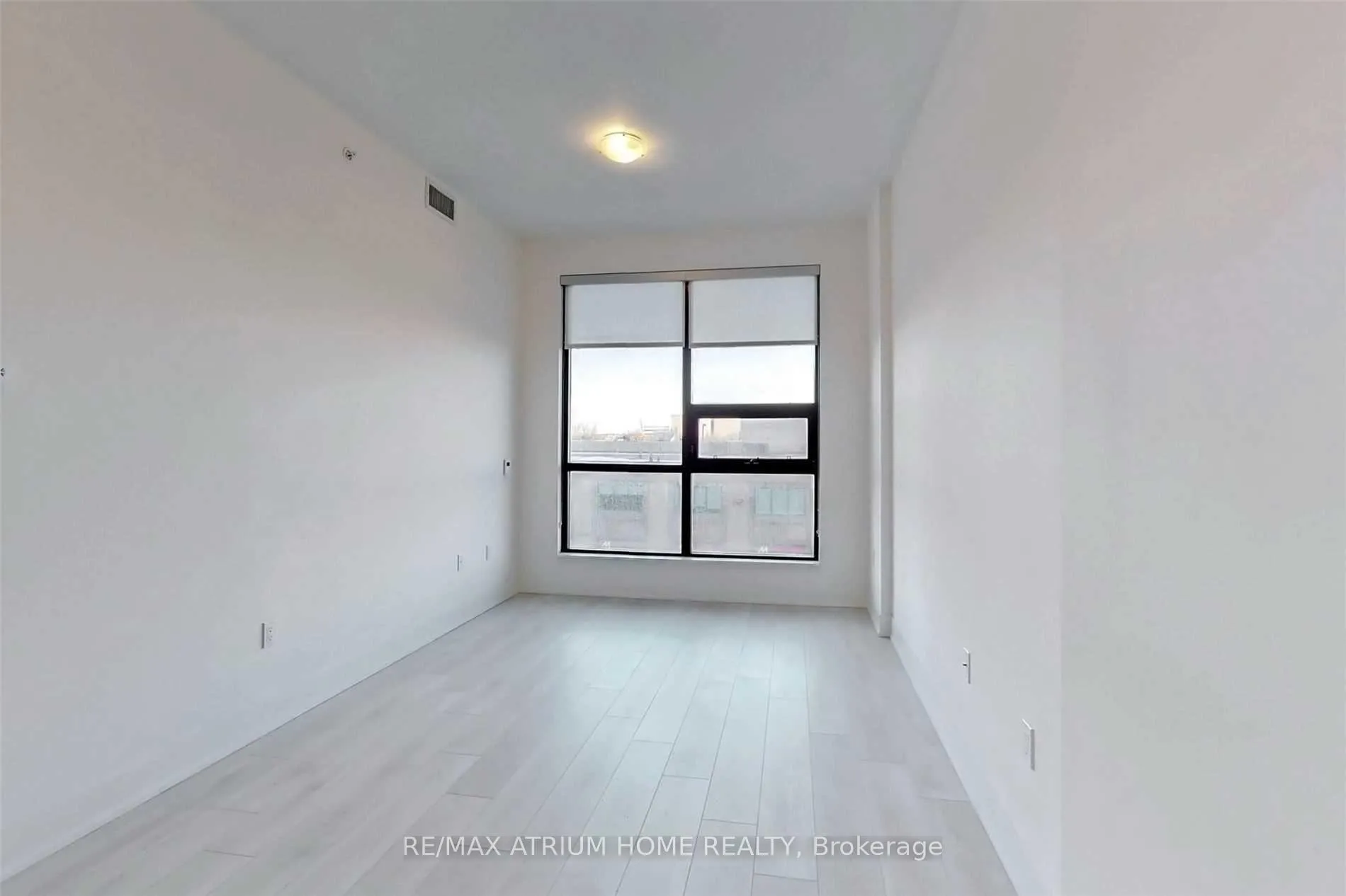Photo 7 of Unit 210, 2908 Highway 7 Road, Vaughan, Concord — HOMEH