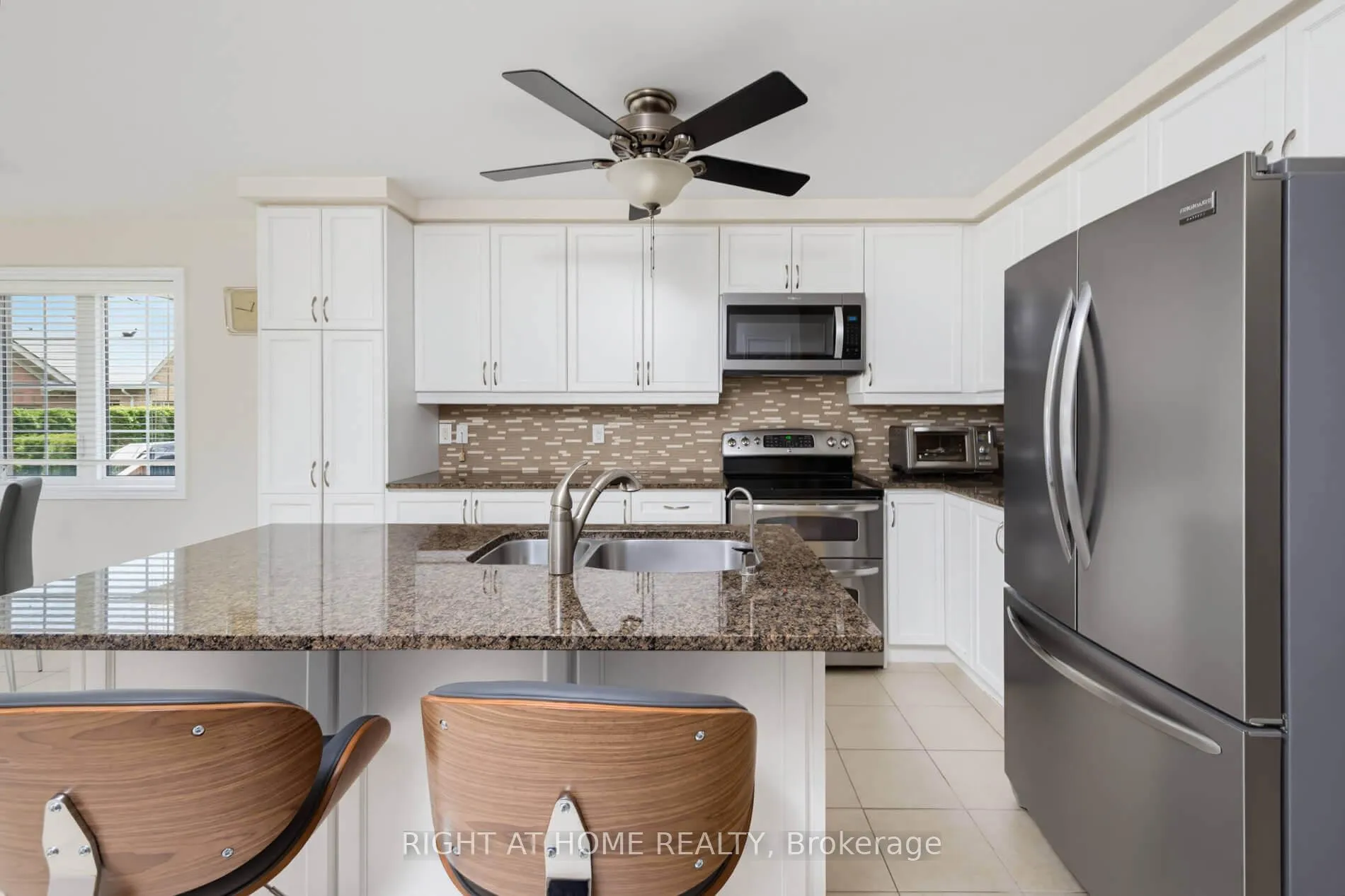 Photo 12 of Unit 33, 39 Lacorra Way, Brampton, Sandringham-Wellington — HOMEH