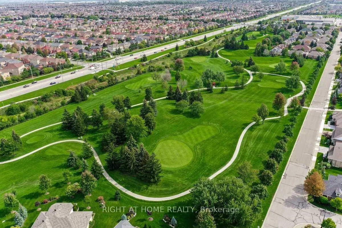 Photo 26 of Unit 33, 39 Lacorra Way, Brampton, Sandringham-Wellington — HOMEH