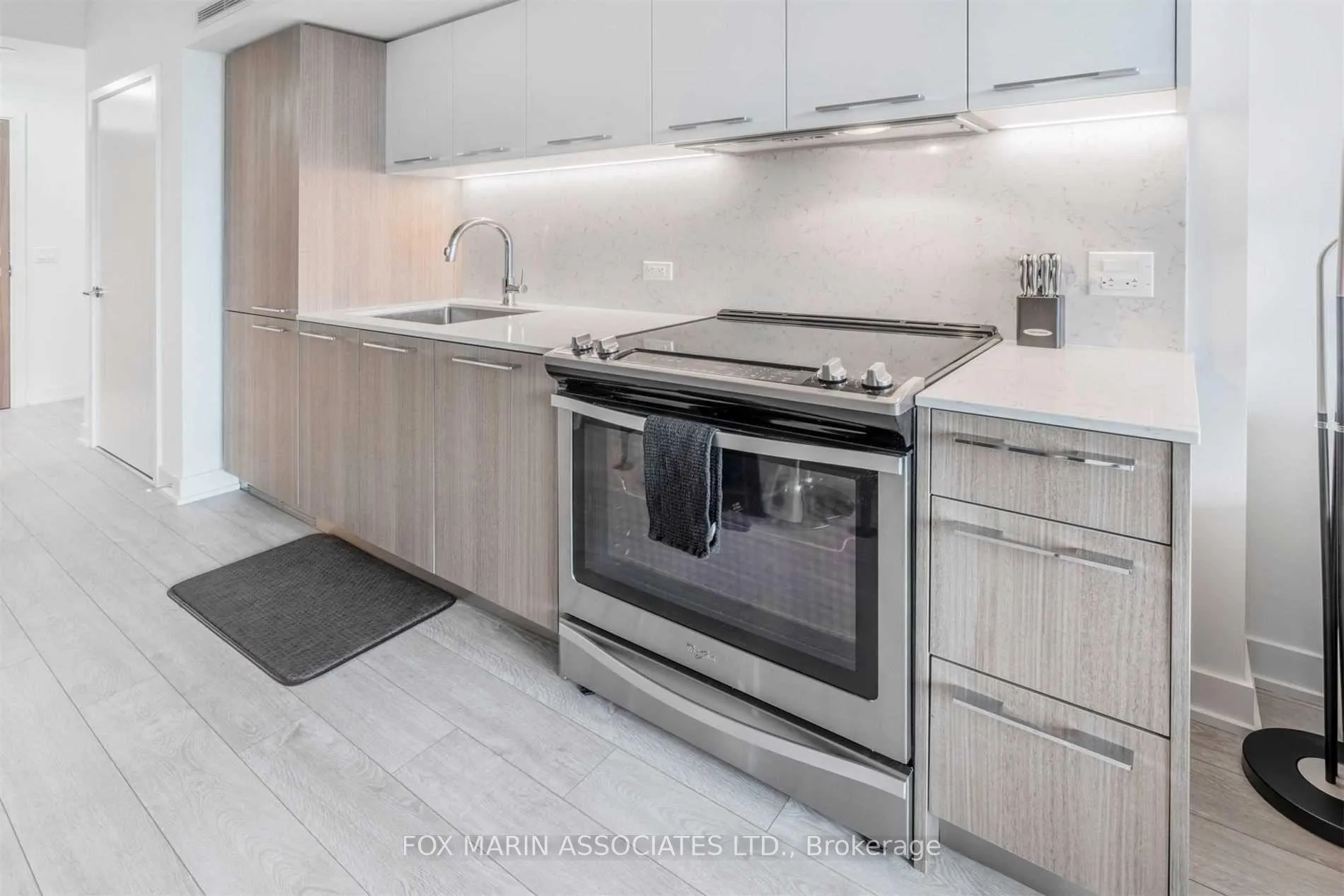 Photo 3 of Unit 803, 25 Baseball Place, Toronto, South Riverdale — HOMEH