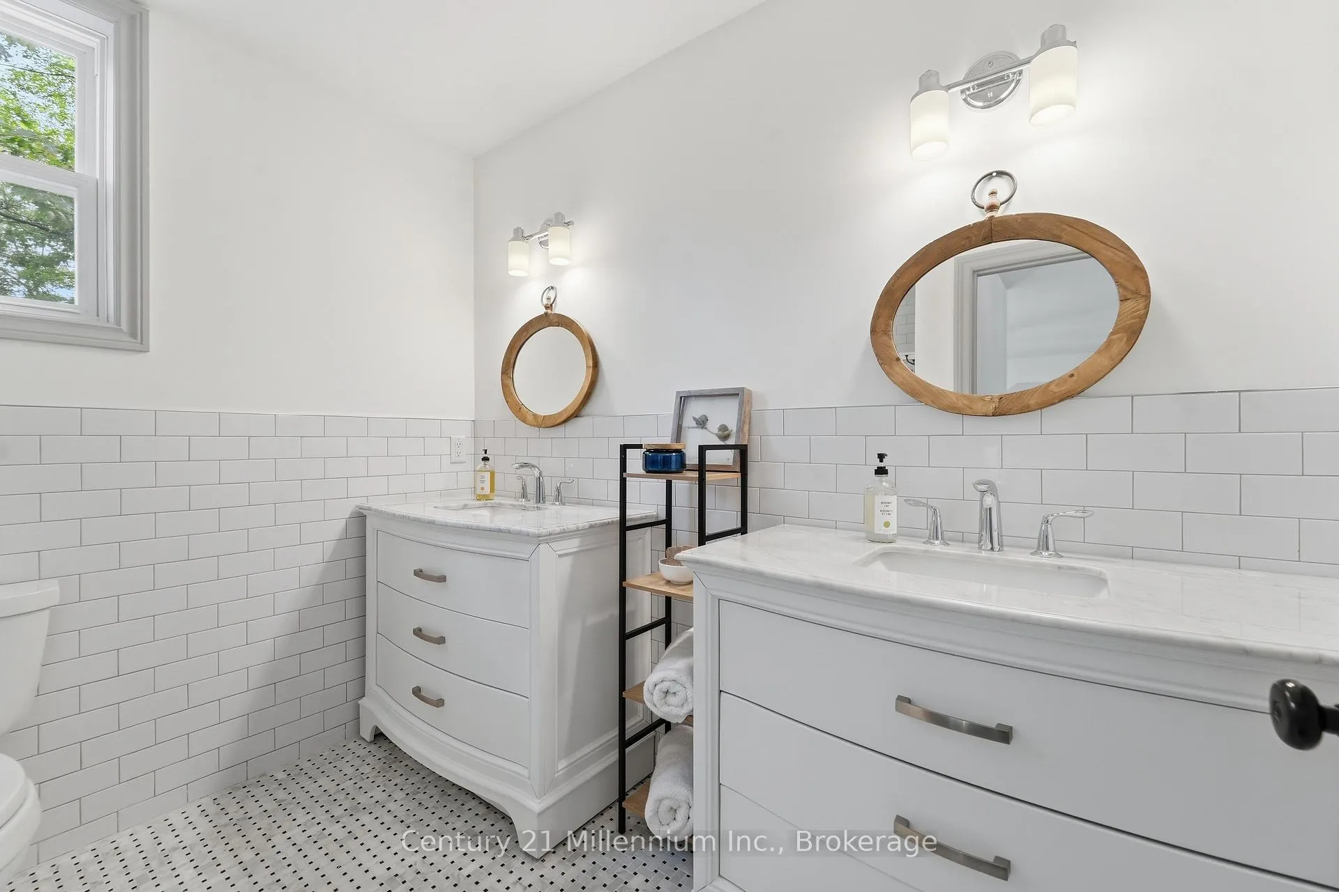 Photo 23 of 117 Hemlock Street, Huron-Kinloss — HOMEH
