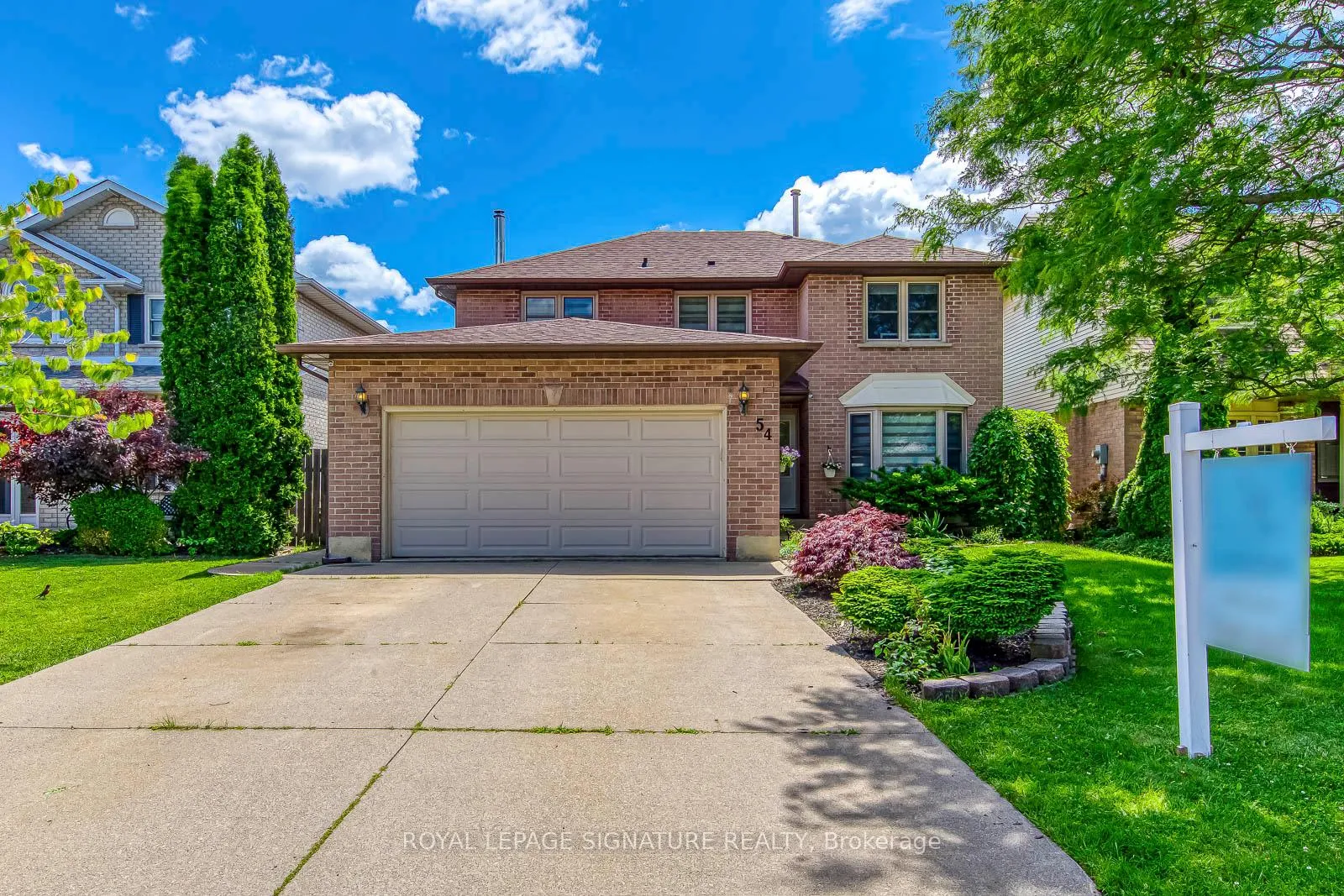 Front of 54 Randolf Court