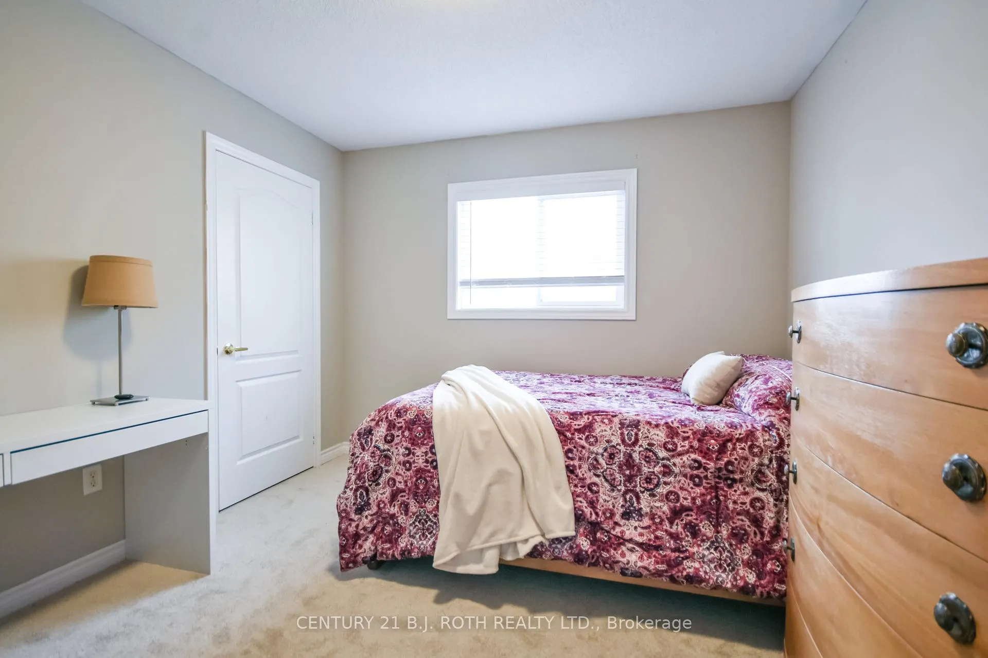 Photo 21 of 47 Maple Crown Terrace, Barrie, Innis-Shore — HOMEH