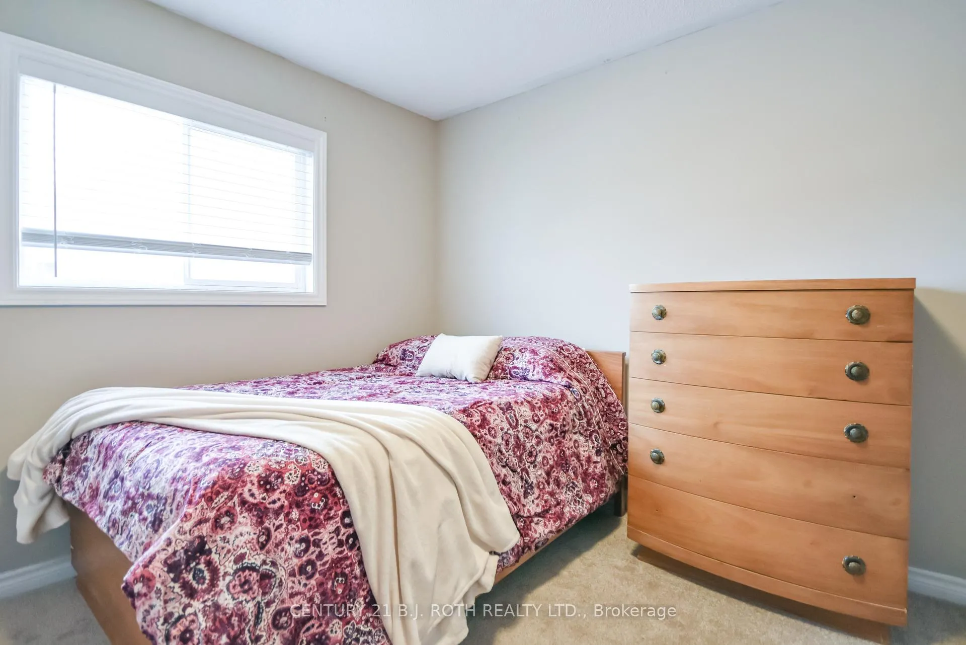 Photo 22 of 47 Maple Crown Terrace, Barrie, Innis-Shore — HOMEH
