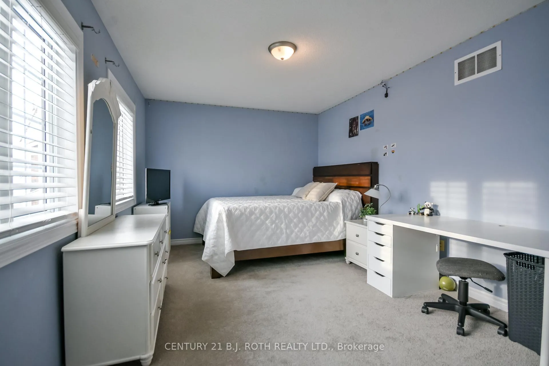 Photo 25 of 47 Maple Crown Terrace, Barrie, Innis-Shore — HOMEH