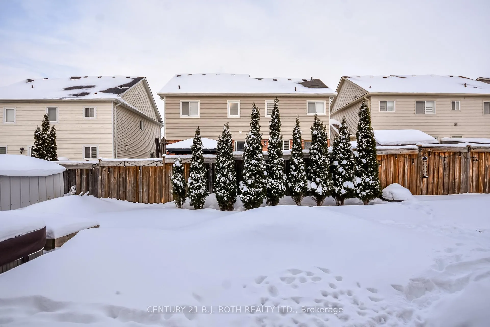 Photo 29 of 47 Maple Crown Terrace, Barrie, Innis-Shore — HOMEH