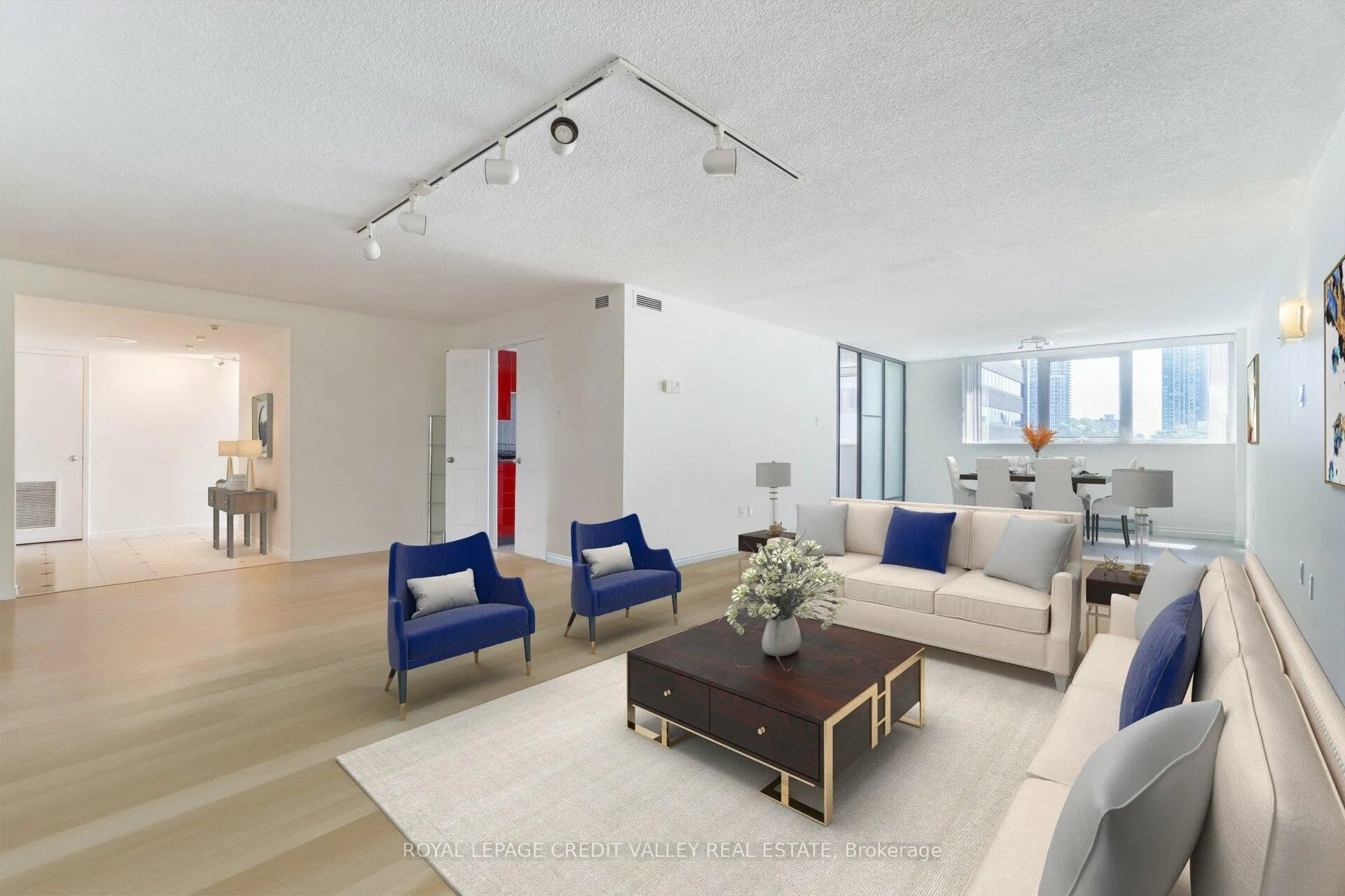 Photo 8 of Unit 601, 360 Bloor Street E, Toronto, Rosedale-Moore Park — HOMEH