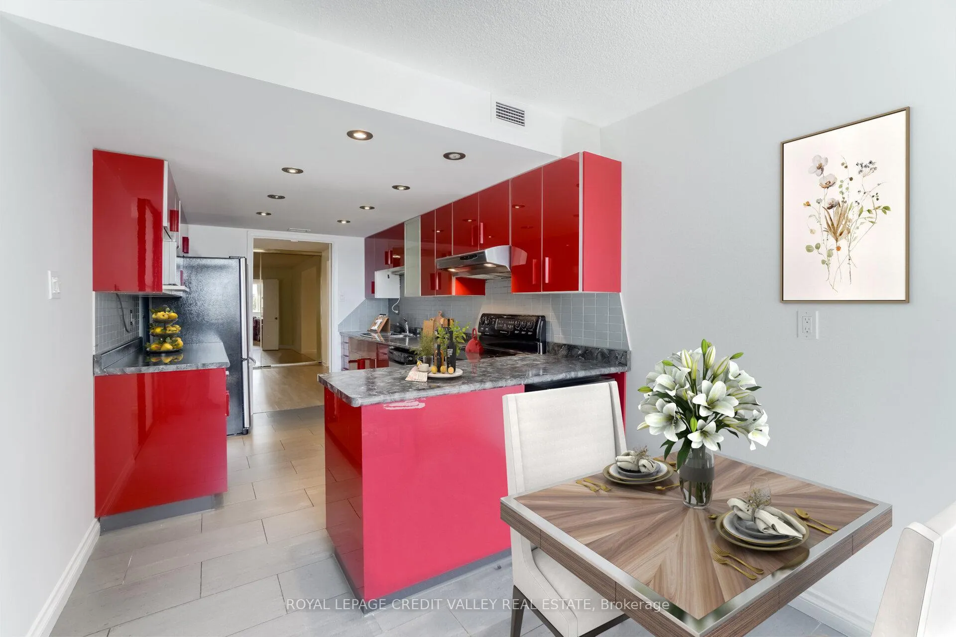 Photo 16 of Unit 601, 360 Bloor Street E, Toronto, Rosedale-Moore Park — HOMEH