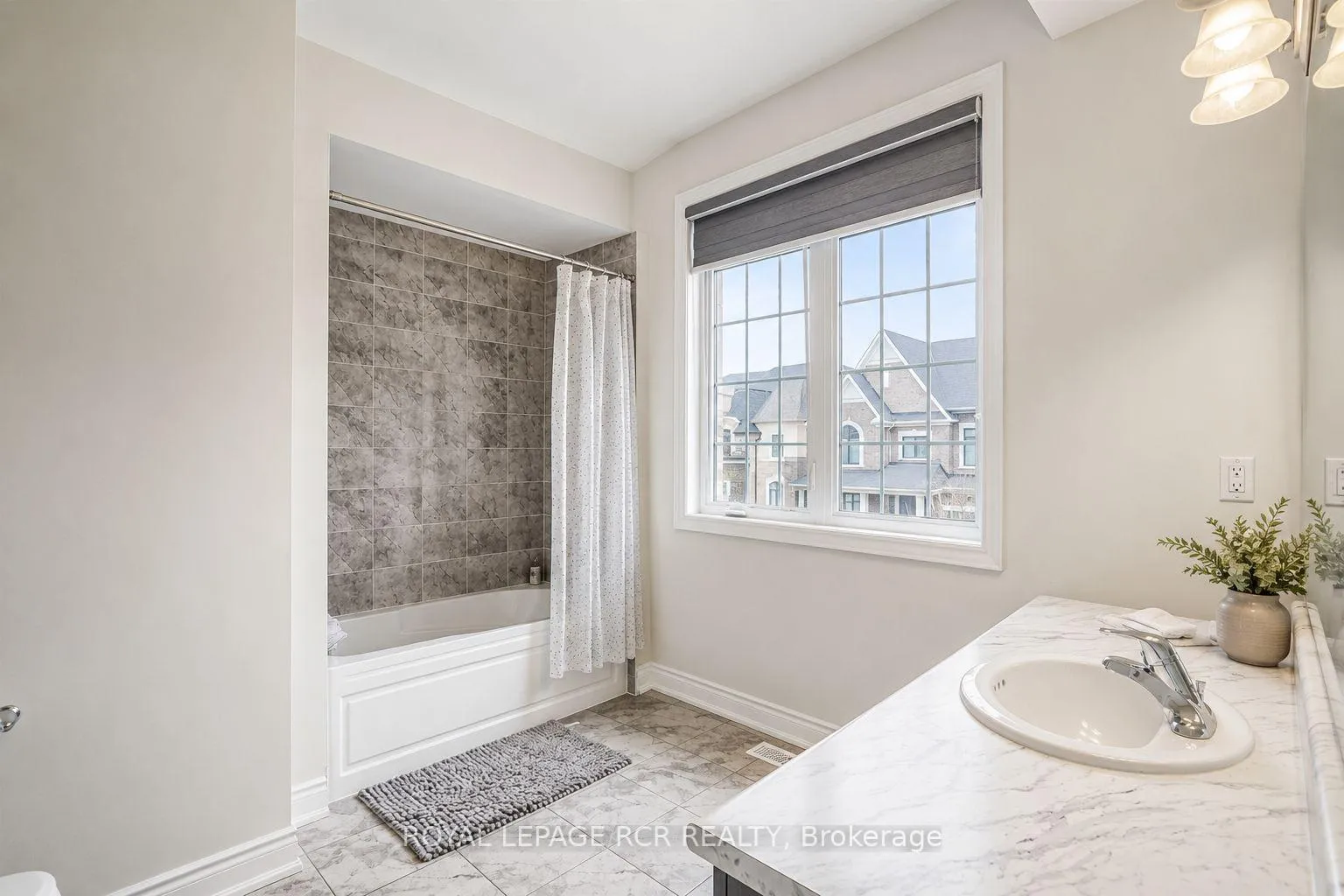 Photo 20 of 180 Klein Mills Road, Vaughan, Kleinburg — HOMEH