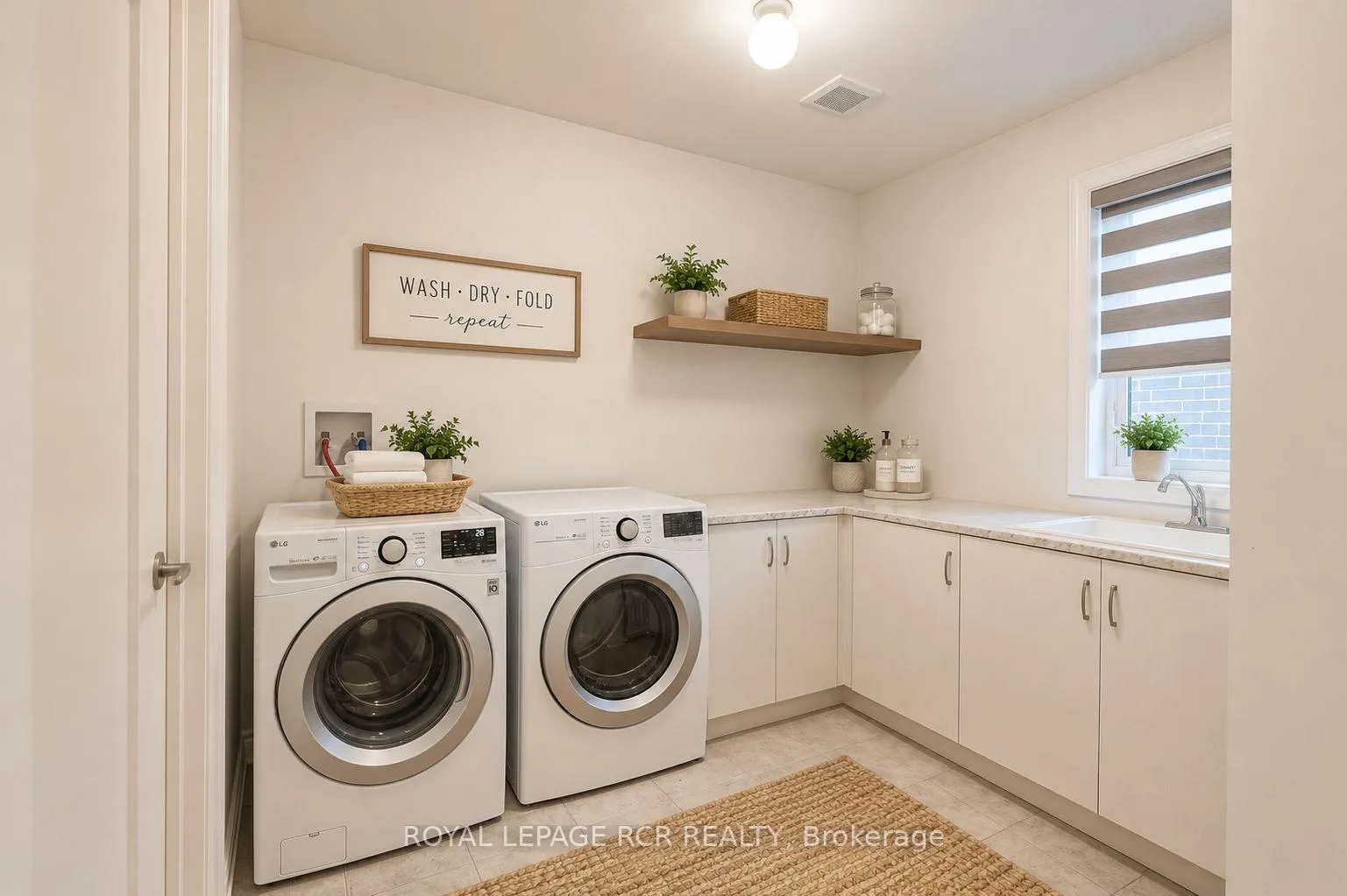 Photo 24 of 180 Klein Mills Road, Vaughan, Kleinburg — HOMEH
