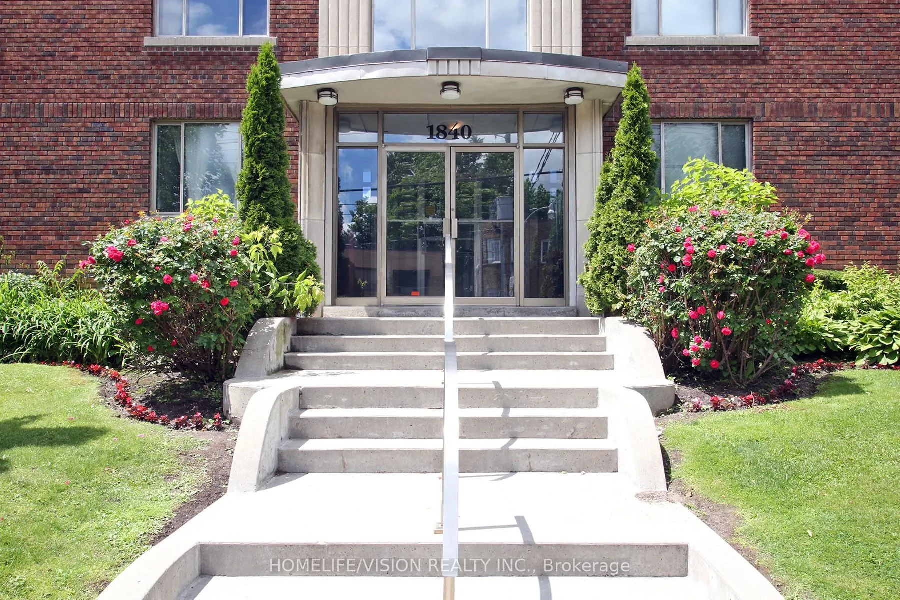 Photo 2 of Unit Unit # B1, 1840 Bathurst Street, Toronto, Humewood-Cedarvale — HOMEH