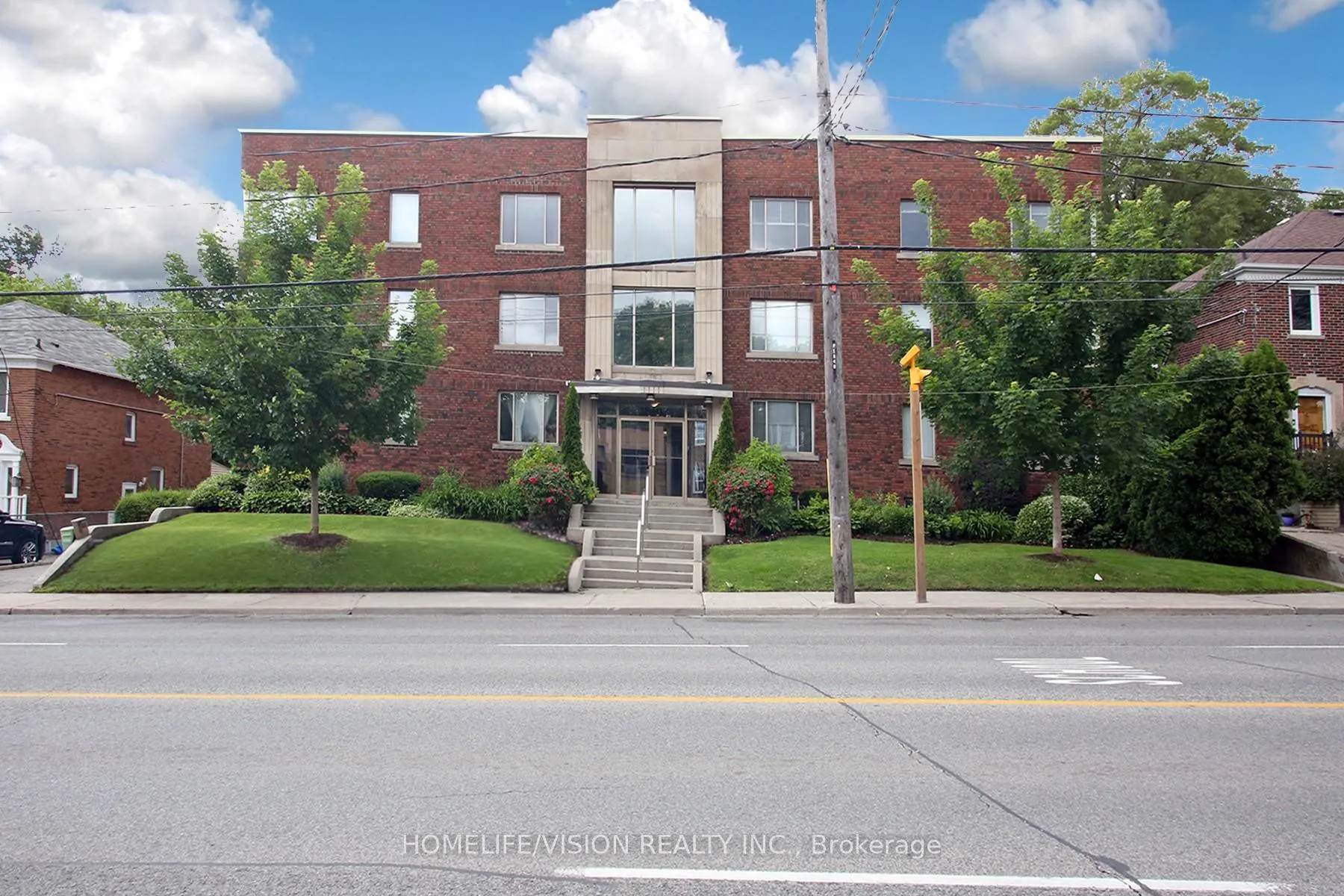 Photo of Unit Unit # B1, 1840 Bathurst Street
