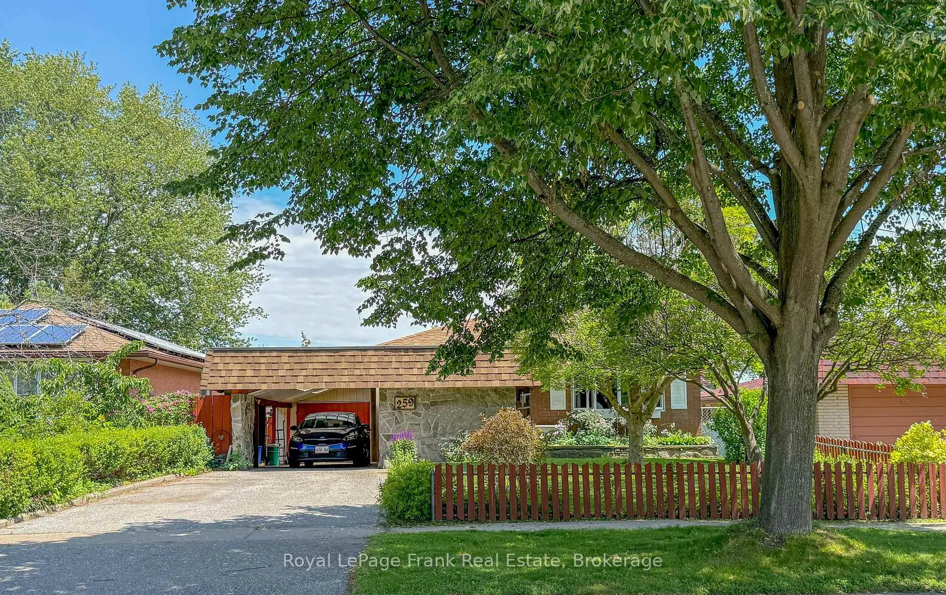 Photo 2 of 259 Nipigon Street, Oshawa, McLaughlin — HOMEH