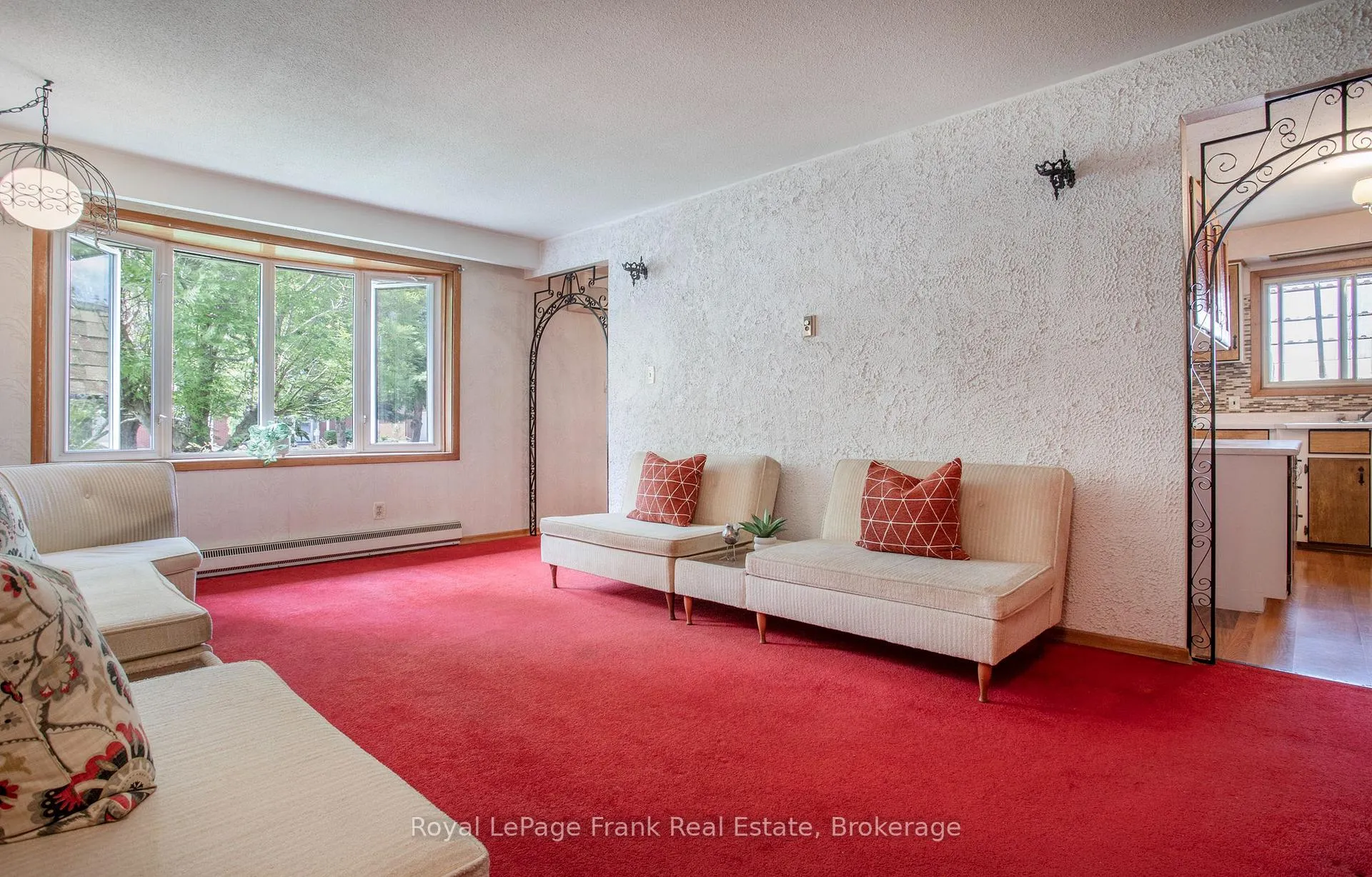 Photo 7 of 259 Nipigon Street, Oshawa, McLaughlin — HOMEH