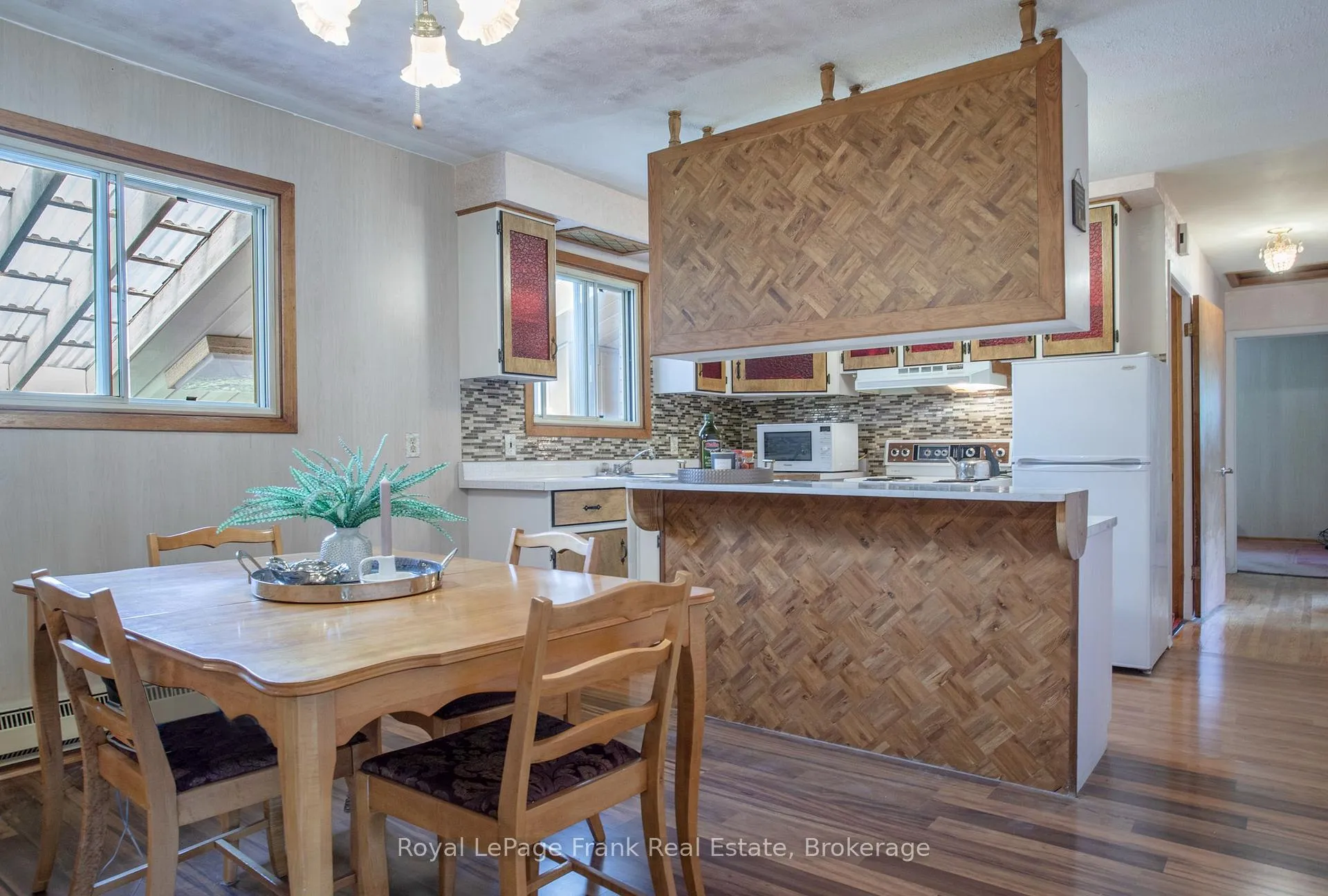 Photo 9 of 259 Nipigon Street, Oshawa, McLaughlin — HOMEH